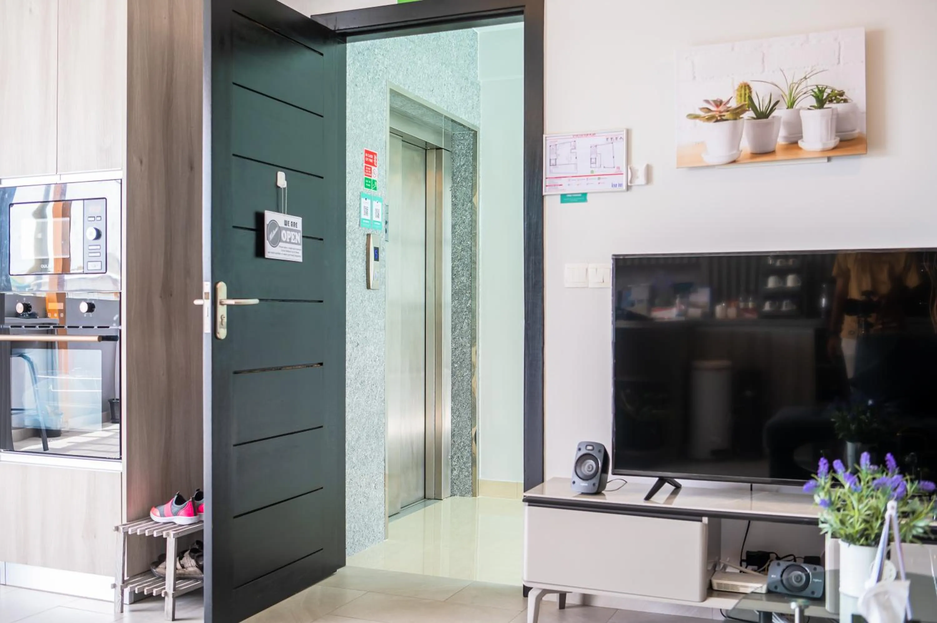 TV and multimedia in Tour Inn