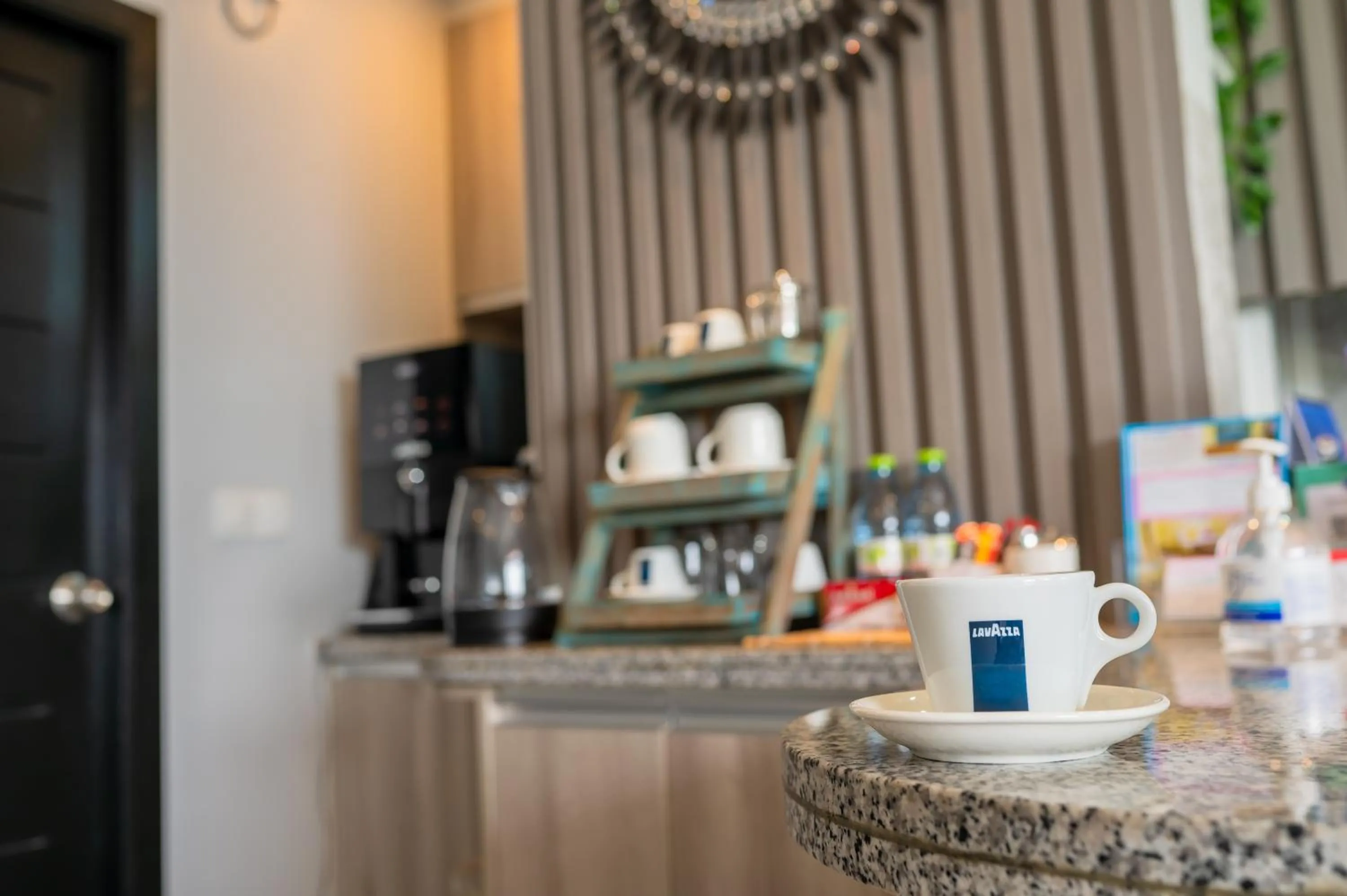 Coffee/tea facilities in Tour Inn