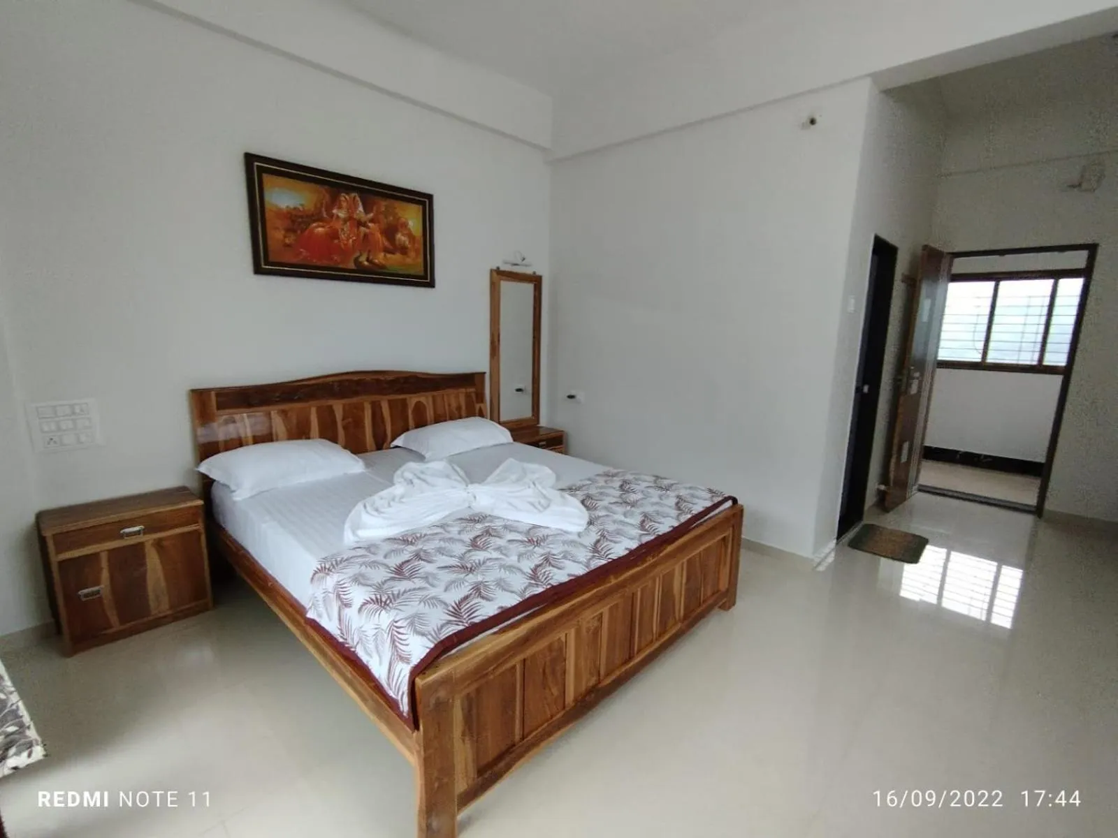 Bed in Hotel Kavijay Sea View