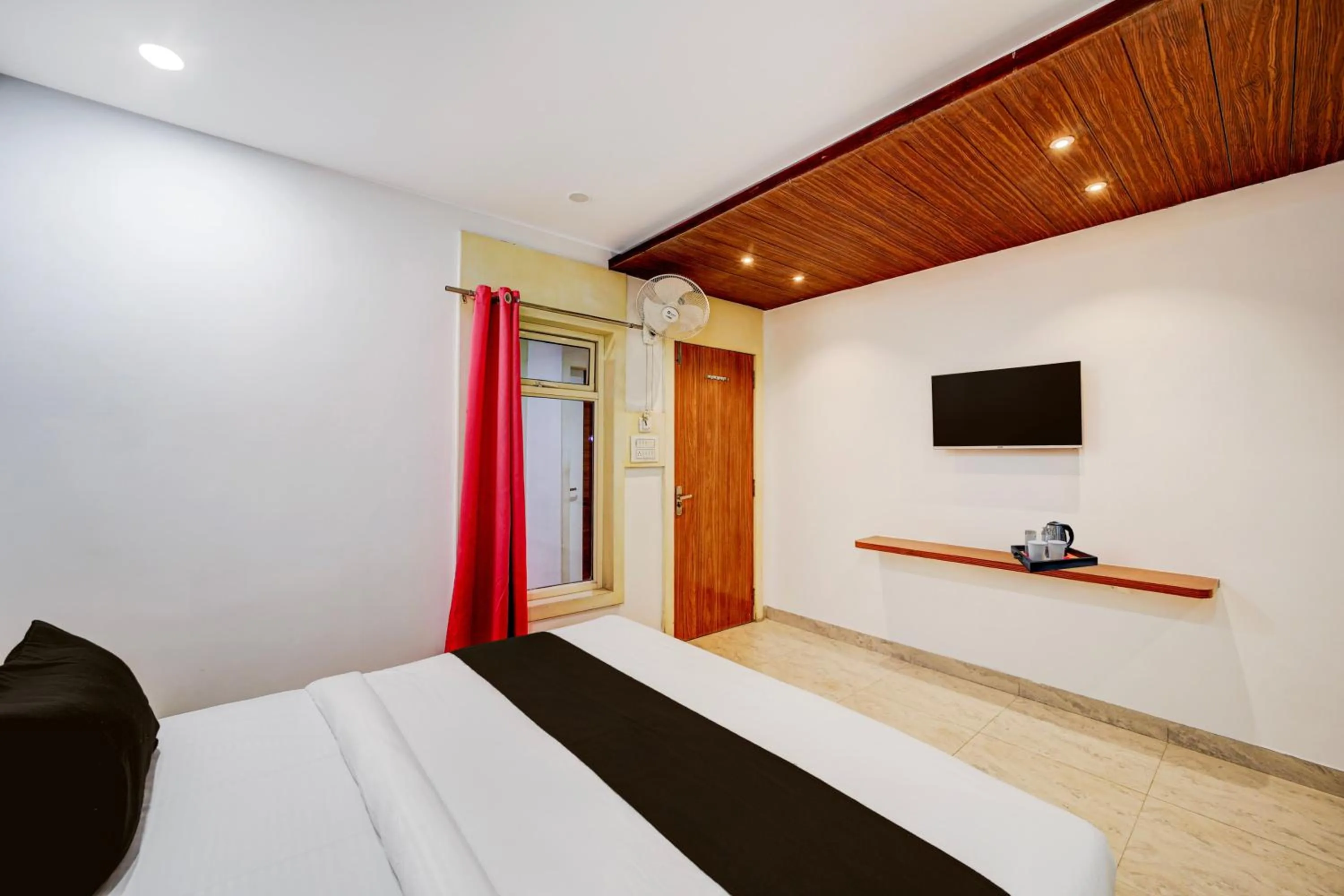 Bedroom, Bed in Collection O Rani Kamlapati Railway Station Formerly Silkroute Palace