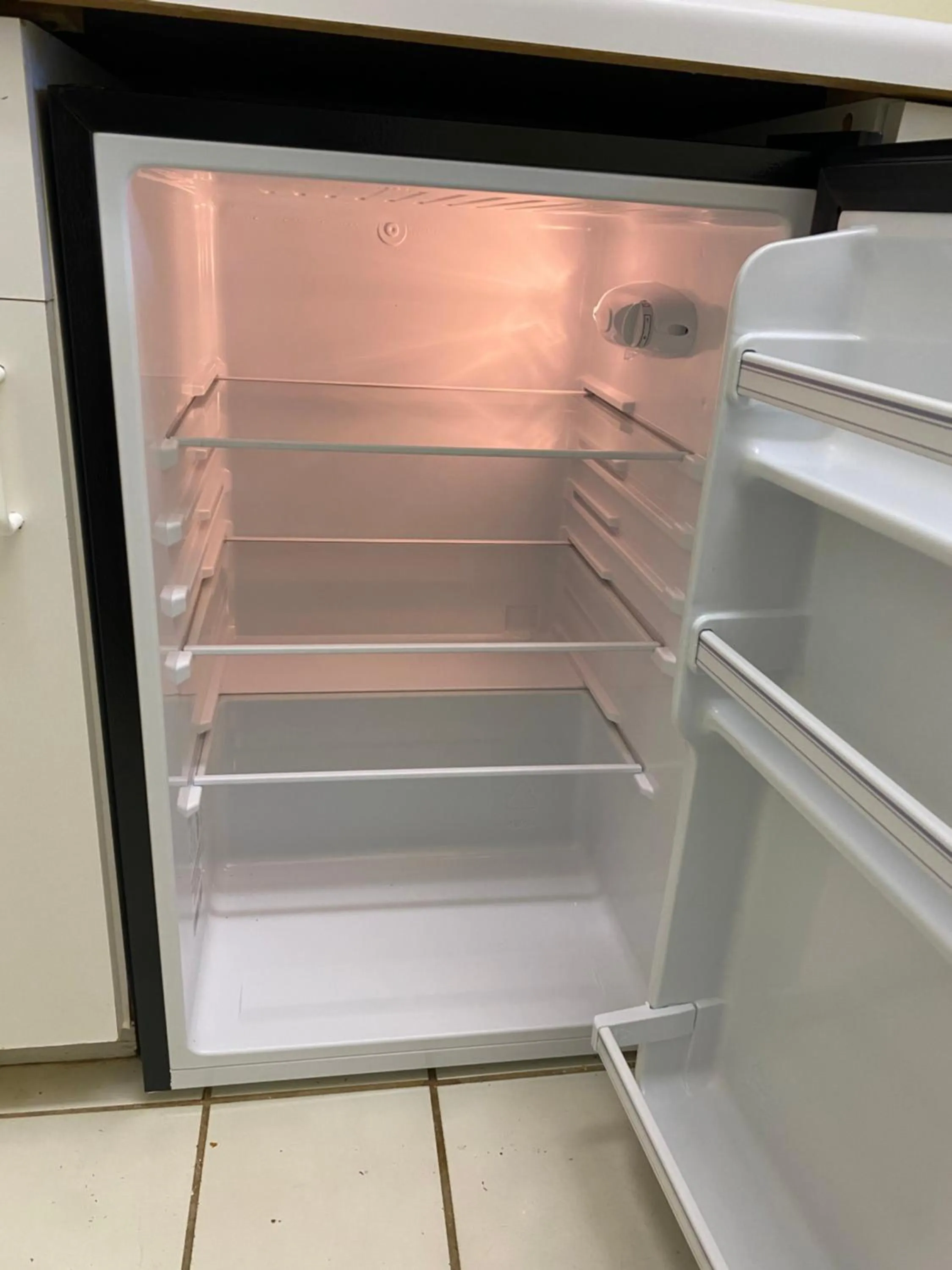 TROPICAL Palm Beach 2BEDROOM2 BATHROOM FREE Valet OutdoorPOOL Beach Garden