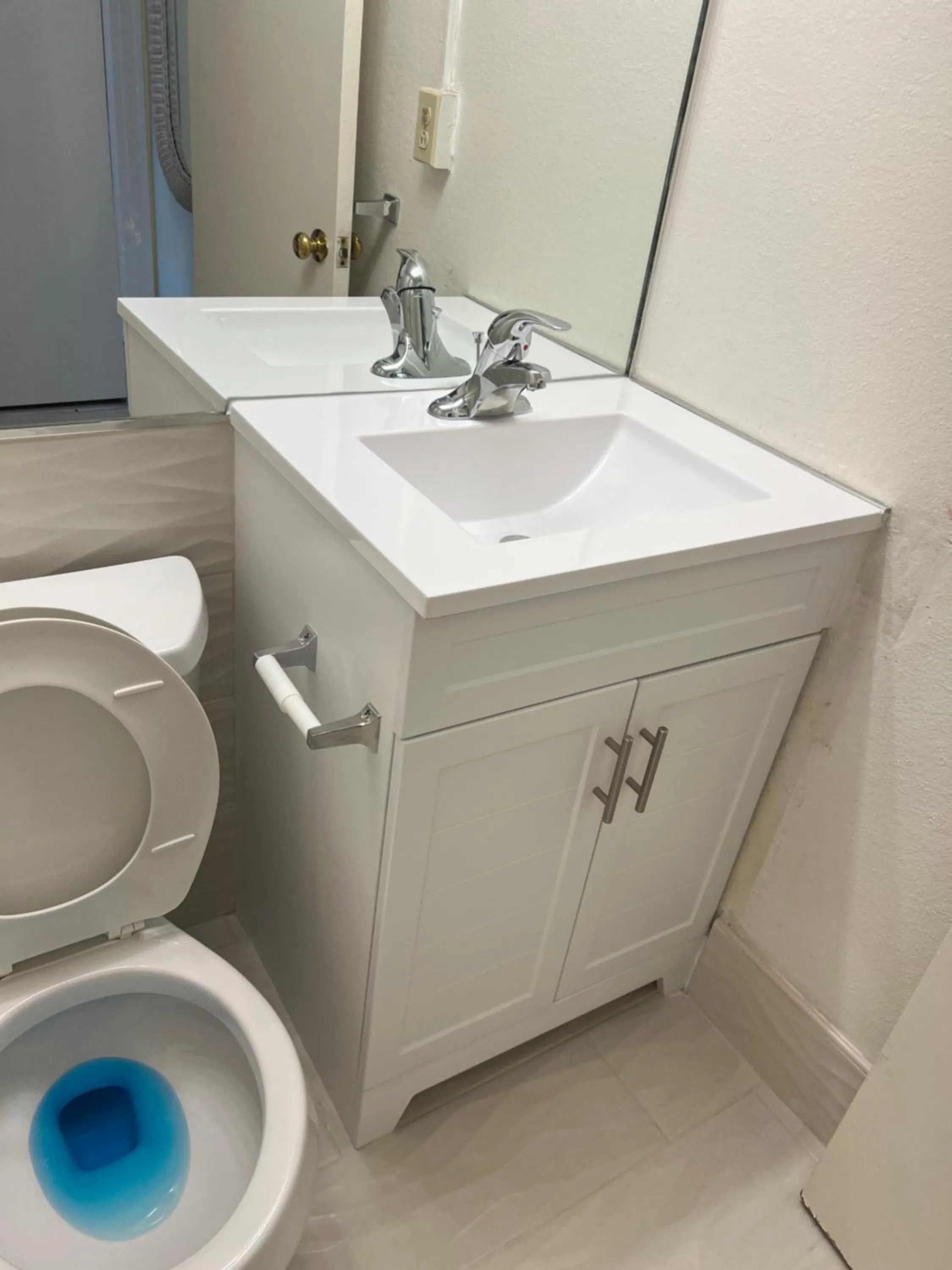 TROPICAL Palm Beach 2BEDROOM2 BATHROOM FREE Valet OutdoorPOOL Beach Garden