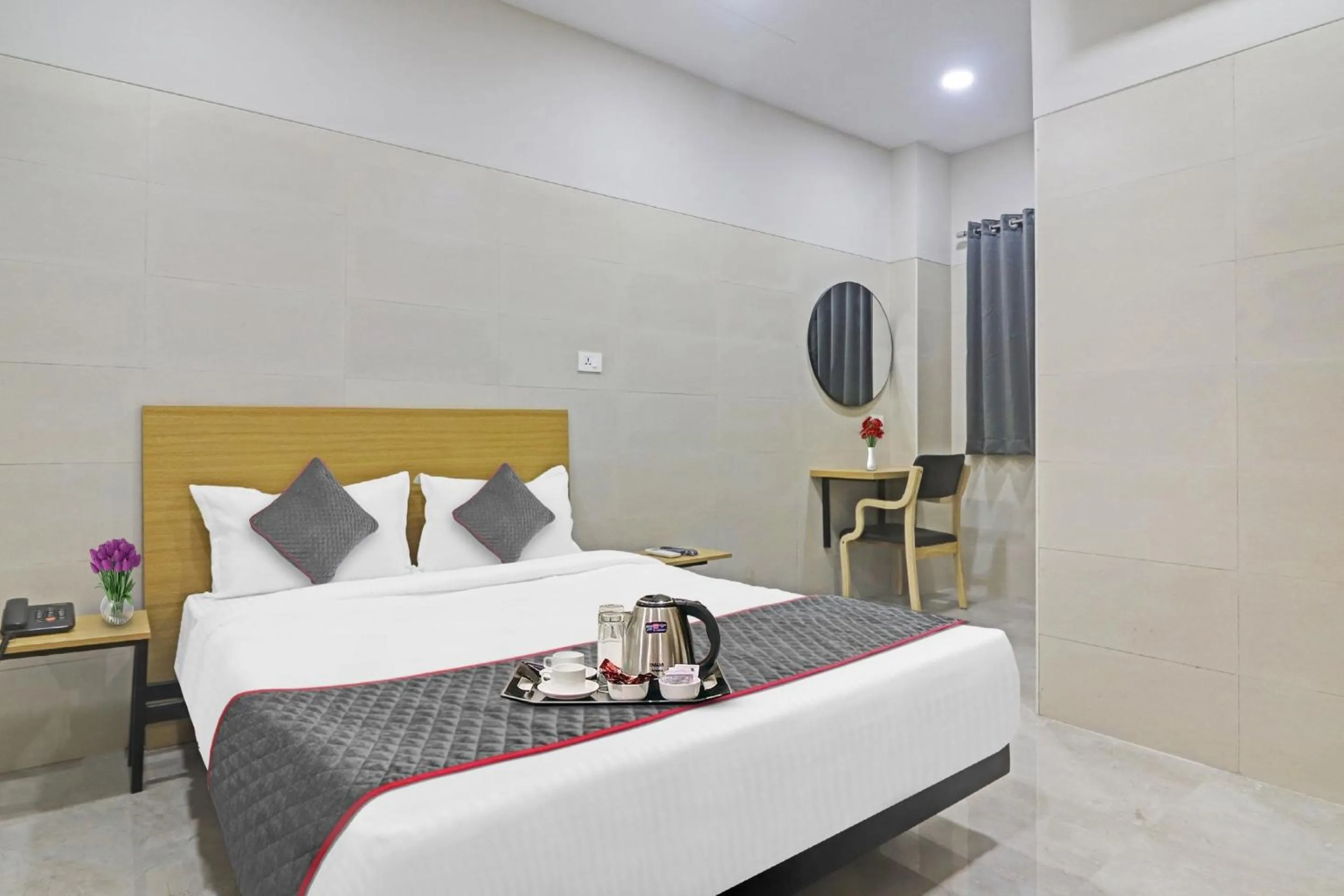 Bedroom, Bed in Townhouse Ameerpet