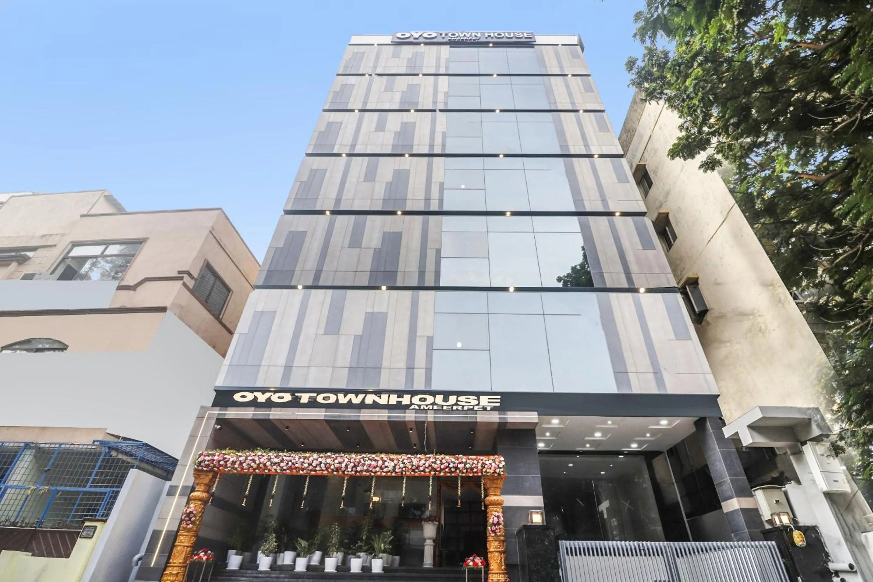 Facade/entrance in Townhouse Ameerpet