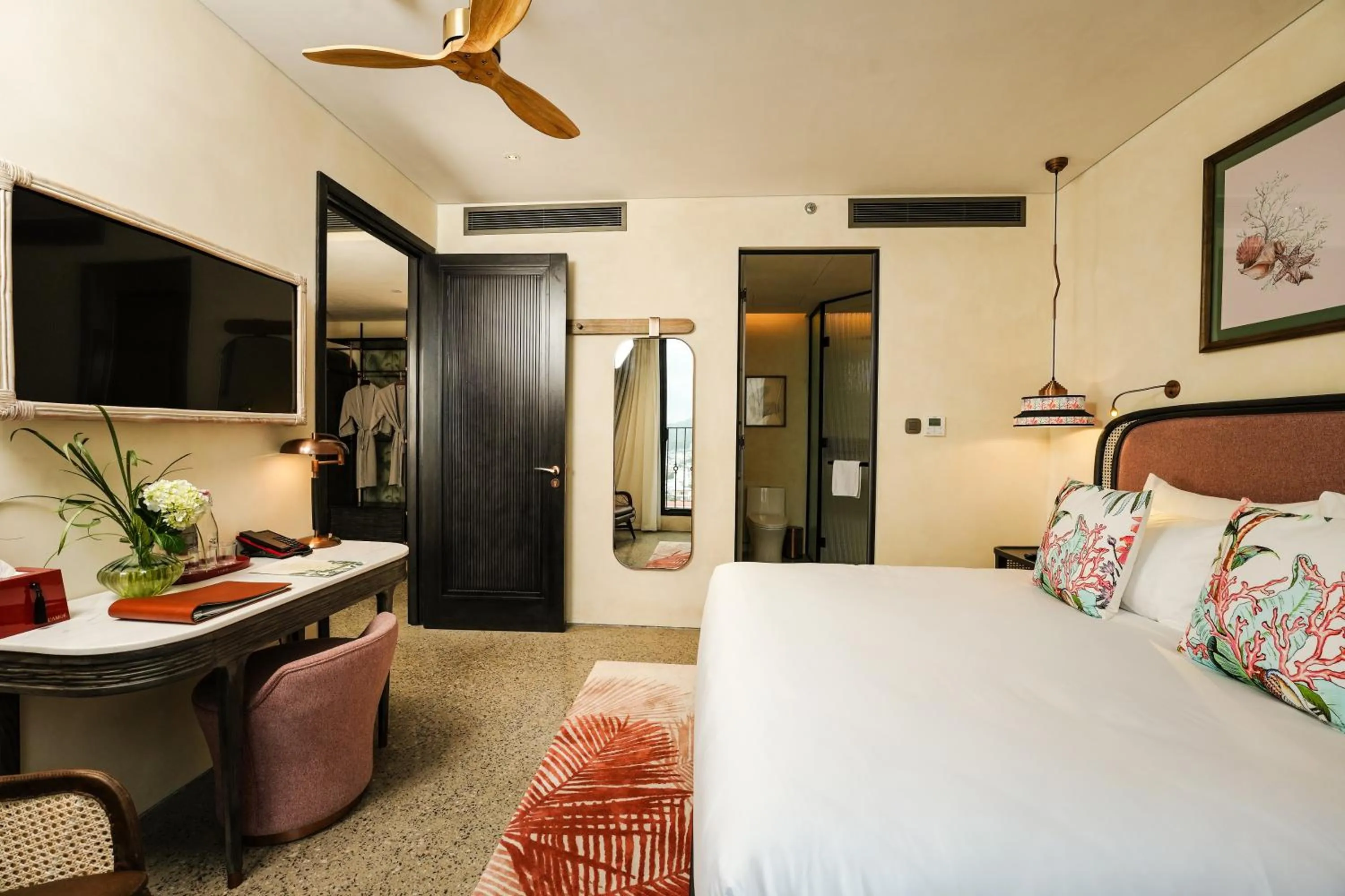 Bed in L'amor Boutique Hotel Quy Nhơn