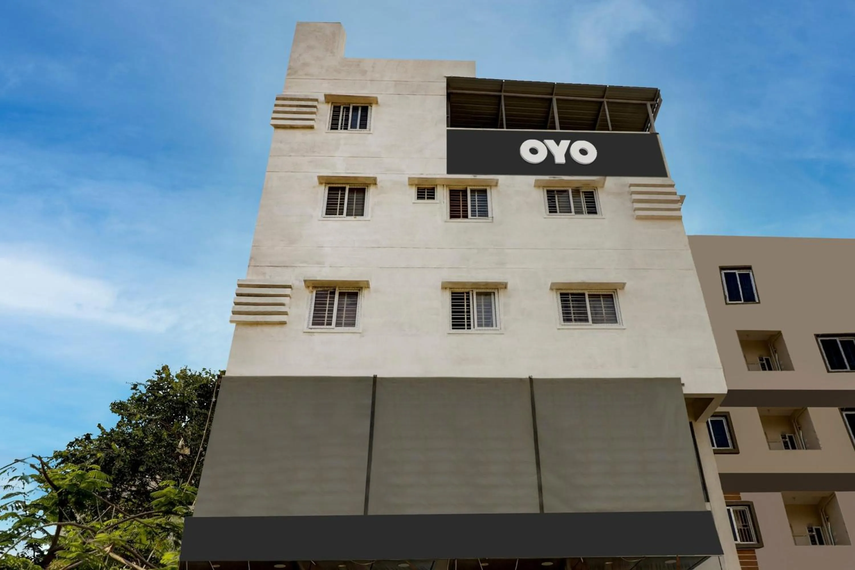 Facade/entrance in Hotel O Manyata Palace
