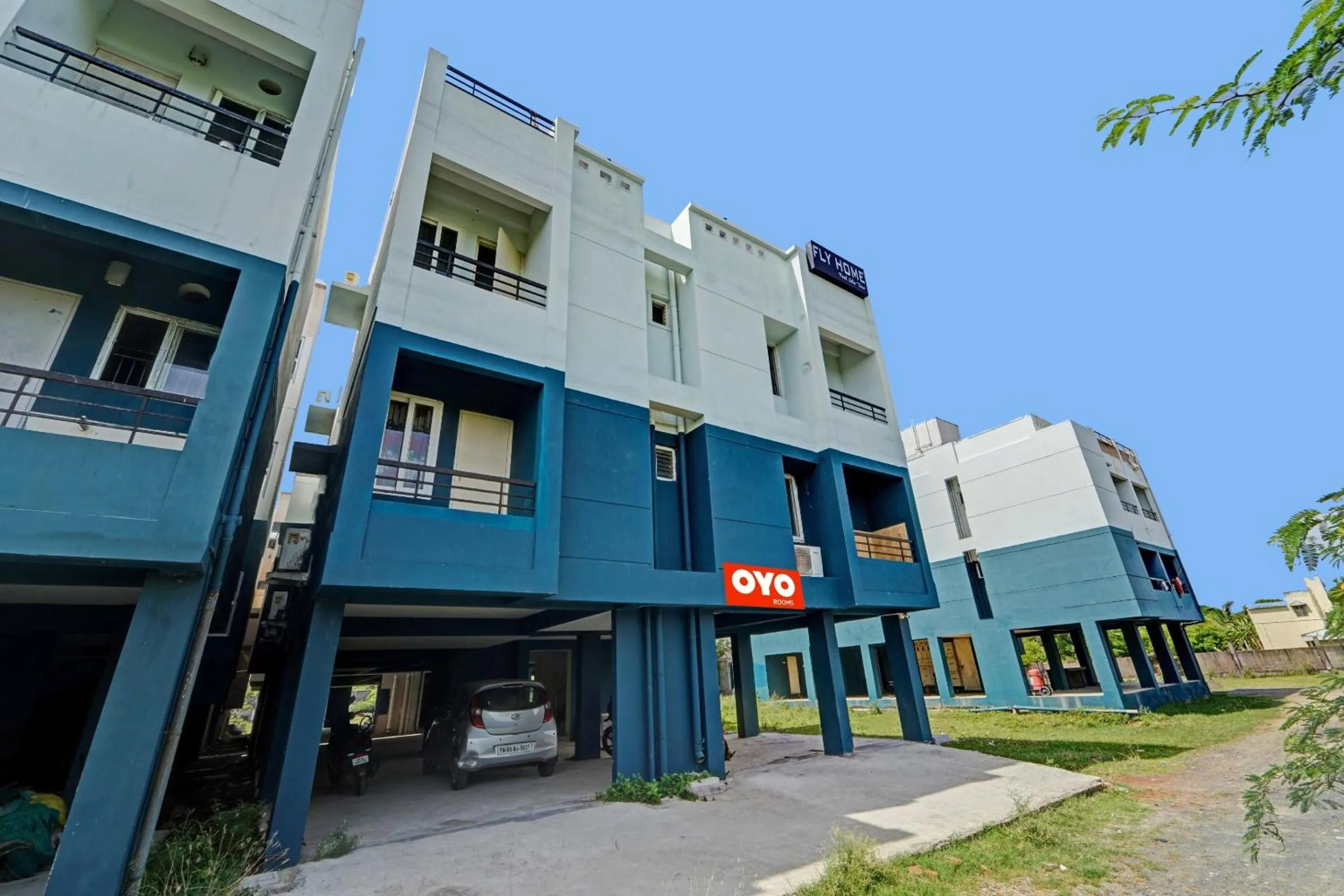 Facade/entrance in HOTEL O J2 SERVICE APARTMENT