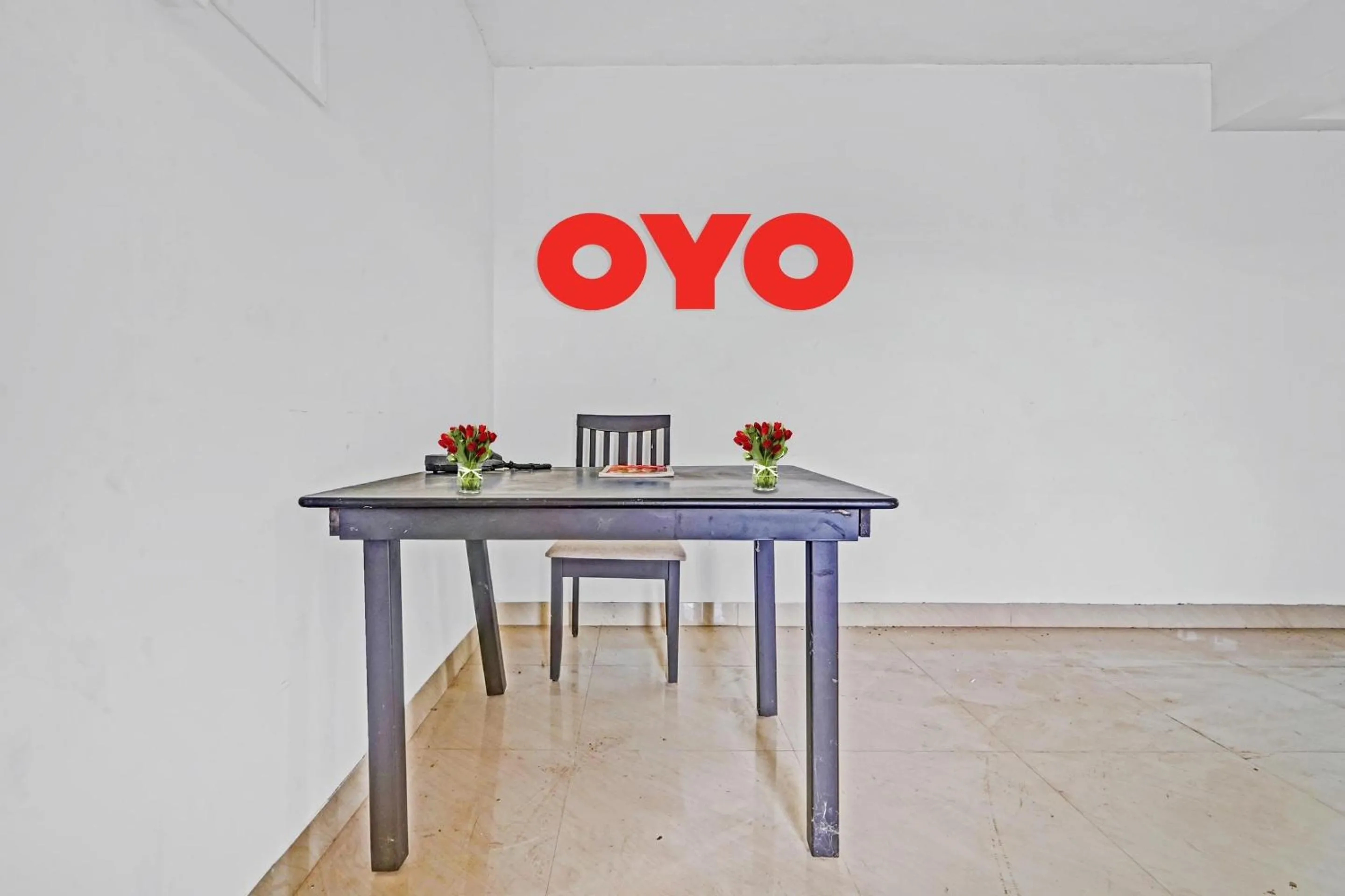 Lobby or reception in HOTEL O J2 SERVICE APARTMENT