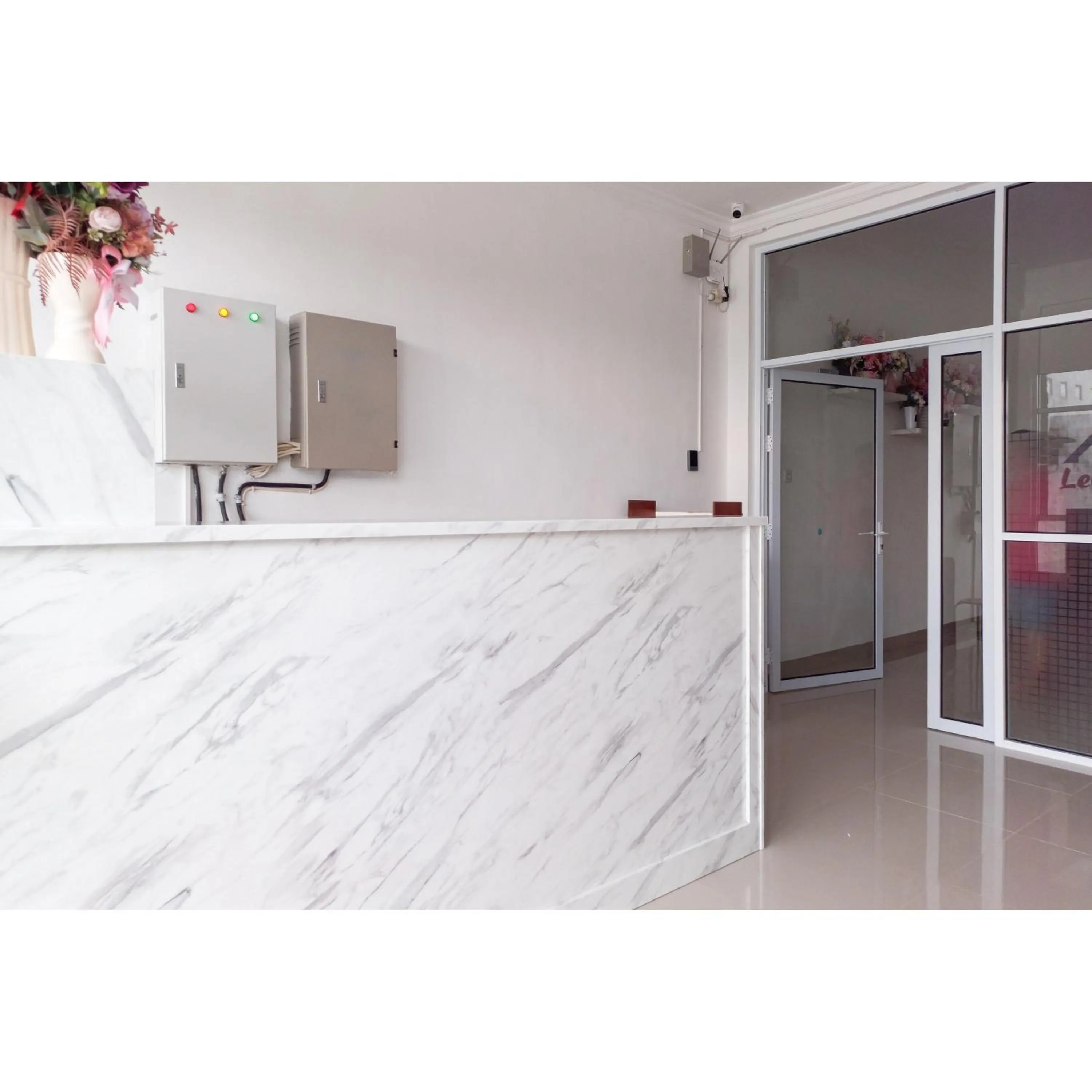 Property building in RedDoorz near Terminal Roro Bandar Sri Junjungan