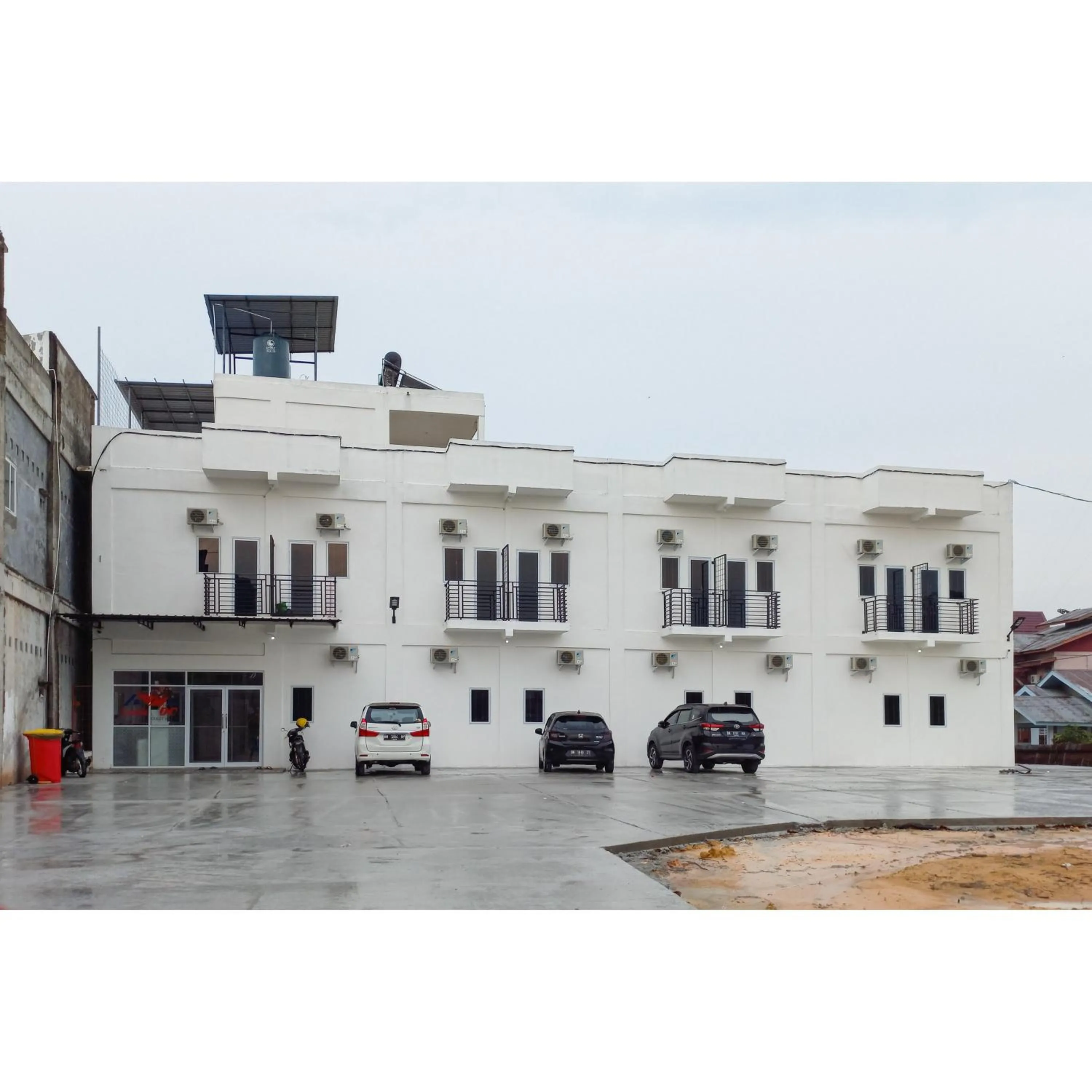 RedDoorz near Terminal Roro Bandar Sri Junjungan