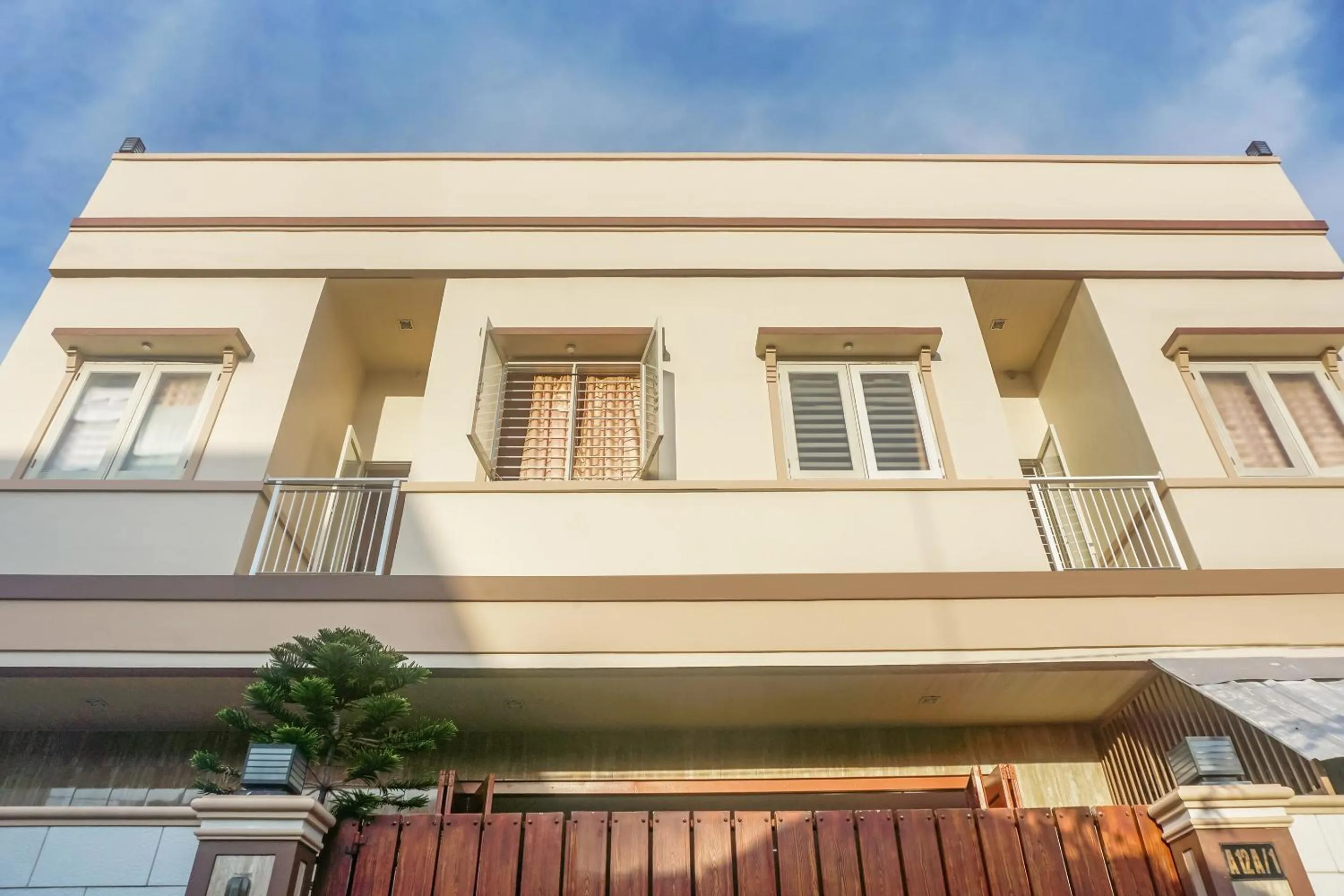 Facade/entrance in OYO 91316 Hh Guest House Makassar