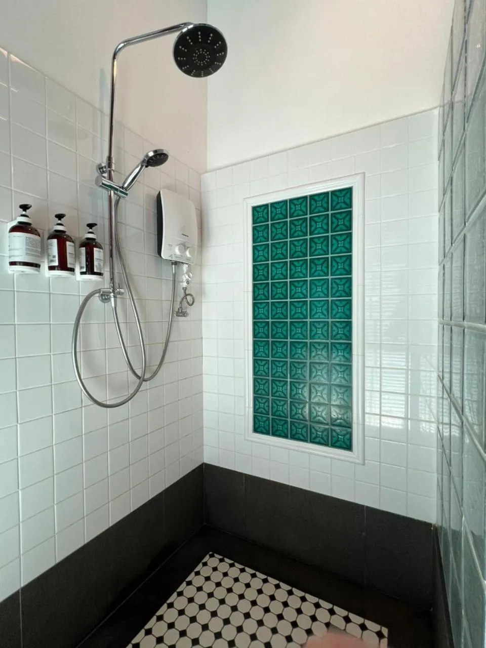 Bathroom in East Indies Mansion