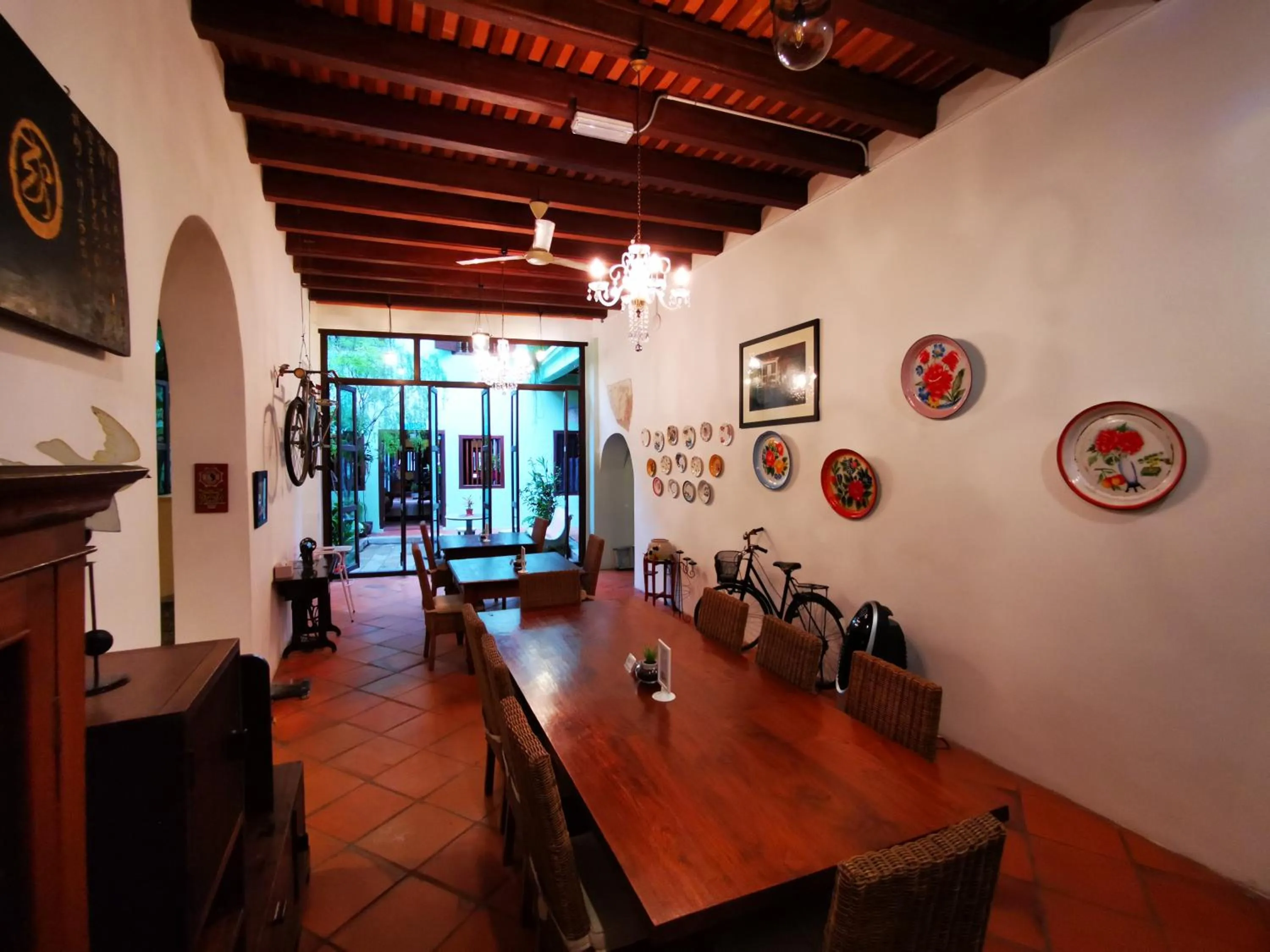 Dining area in East Indies Mansion
