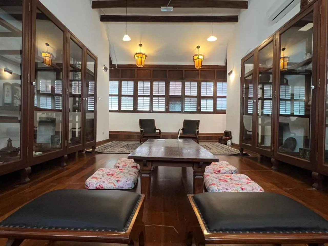 Living room in East Indies Mansion