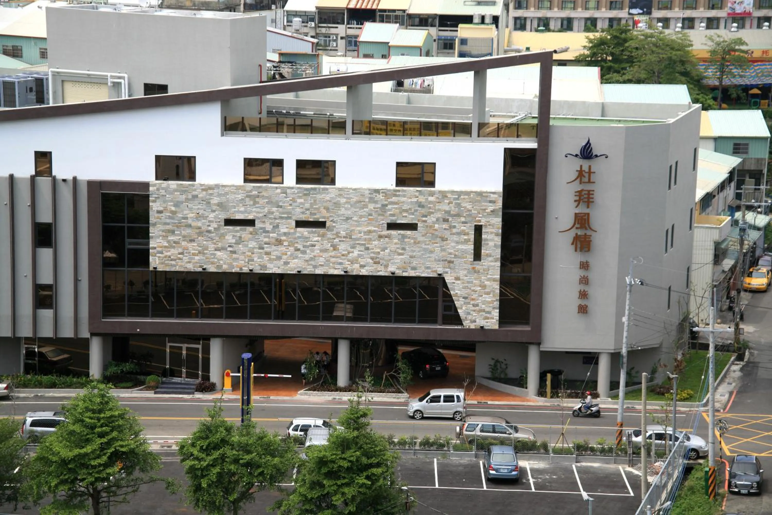 Facade/entrance in Dubai Villa Motel