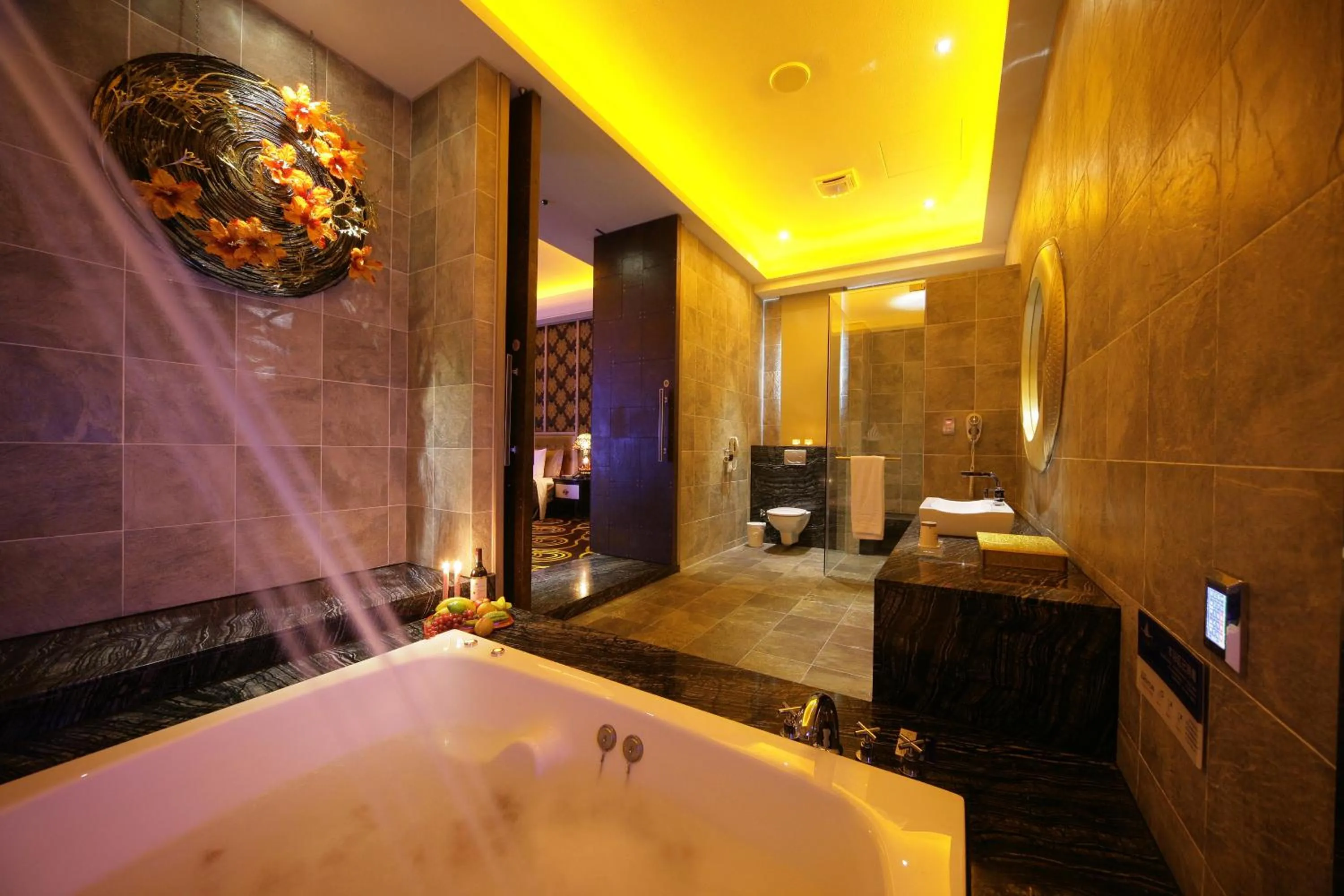 Shower in Dubai Villa Motel