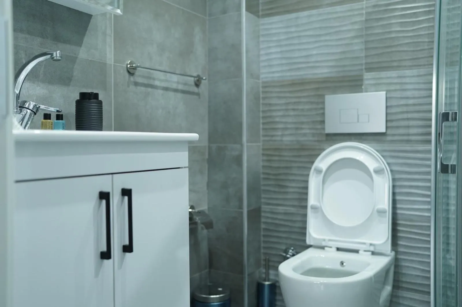 Shower in Middle Village