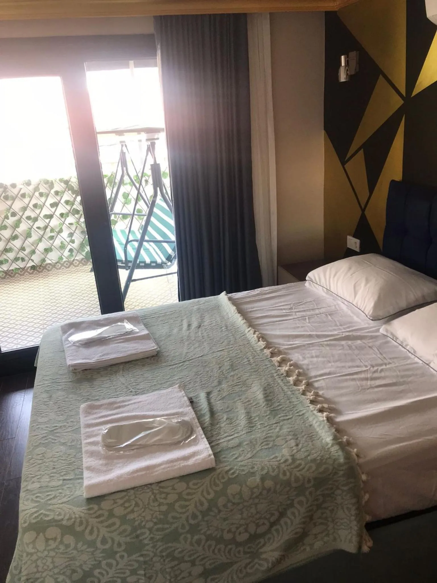 Bedroom, Bed in Middle Village