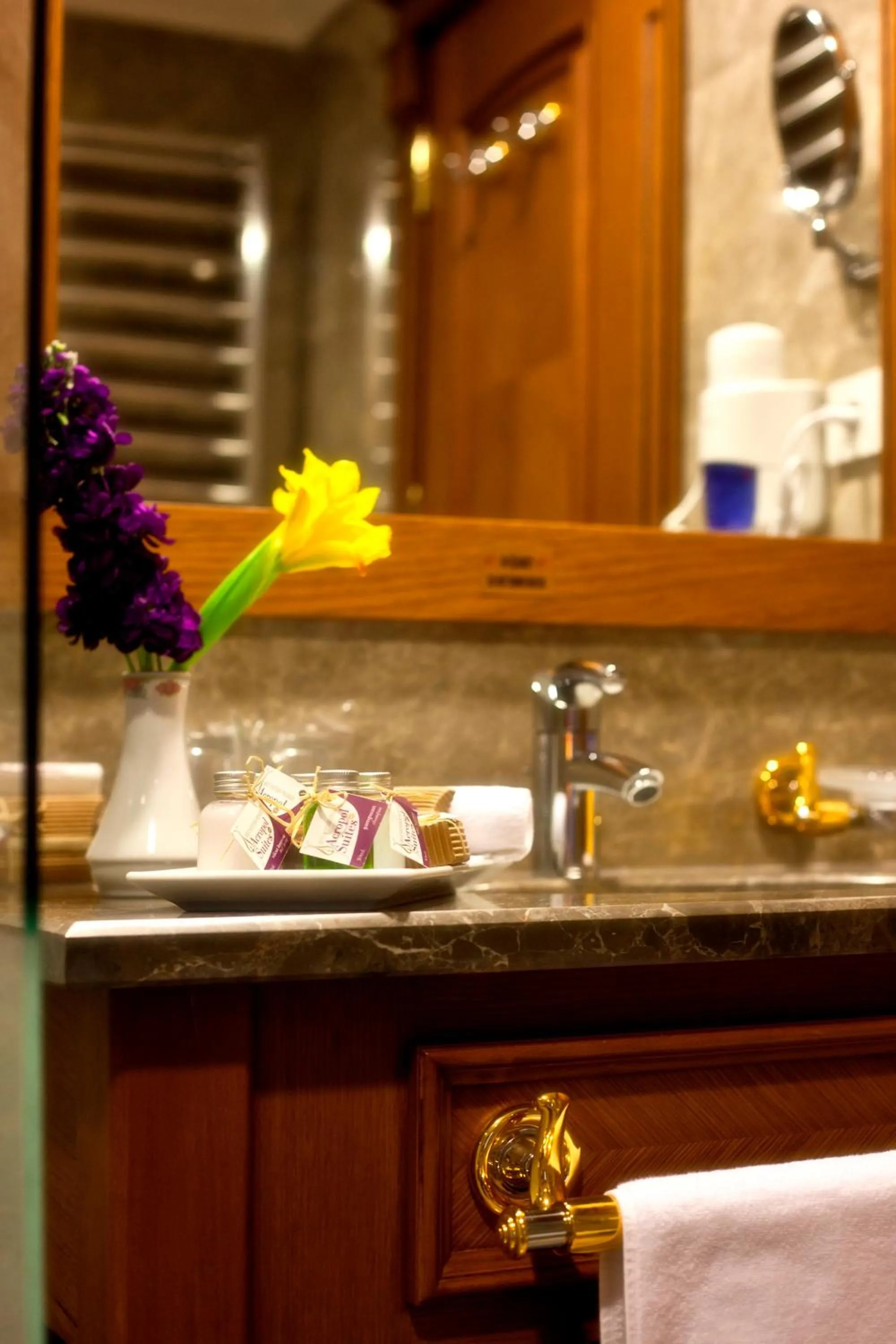 Bathroom in GLK PREMIER Acropol Suites & Spa