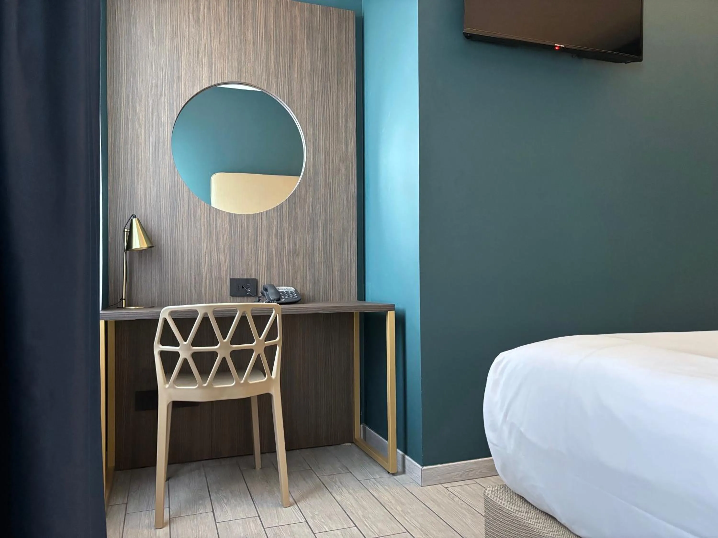 Bedroom, Bed in AV Hotel Milano