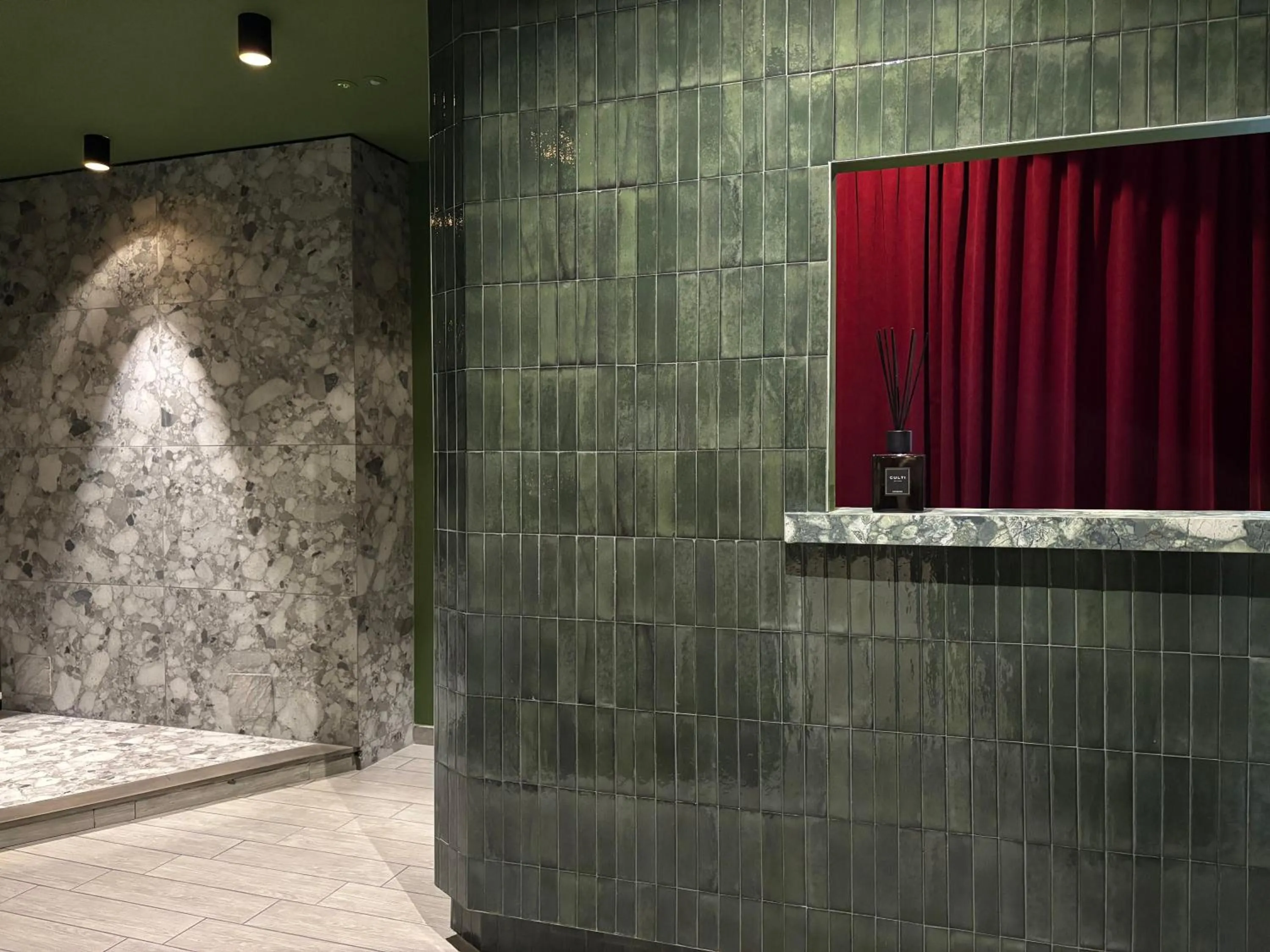 Lobby or reception in AV Hotel Milano