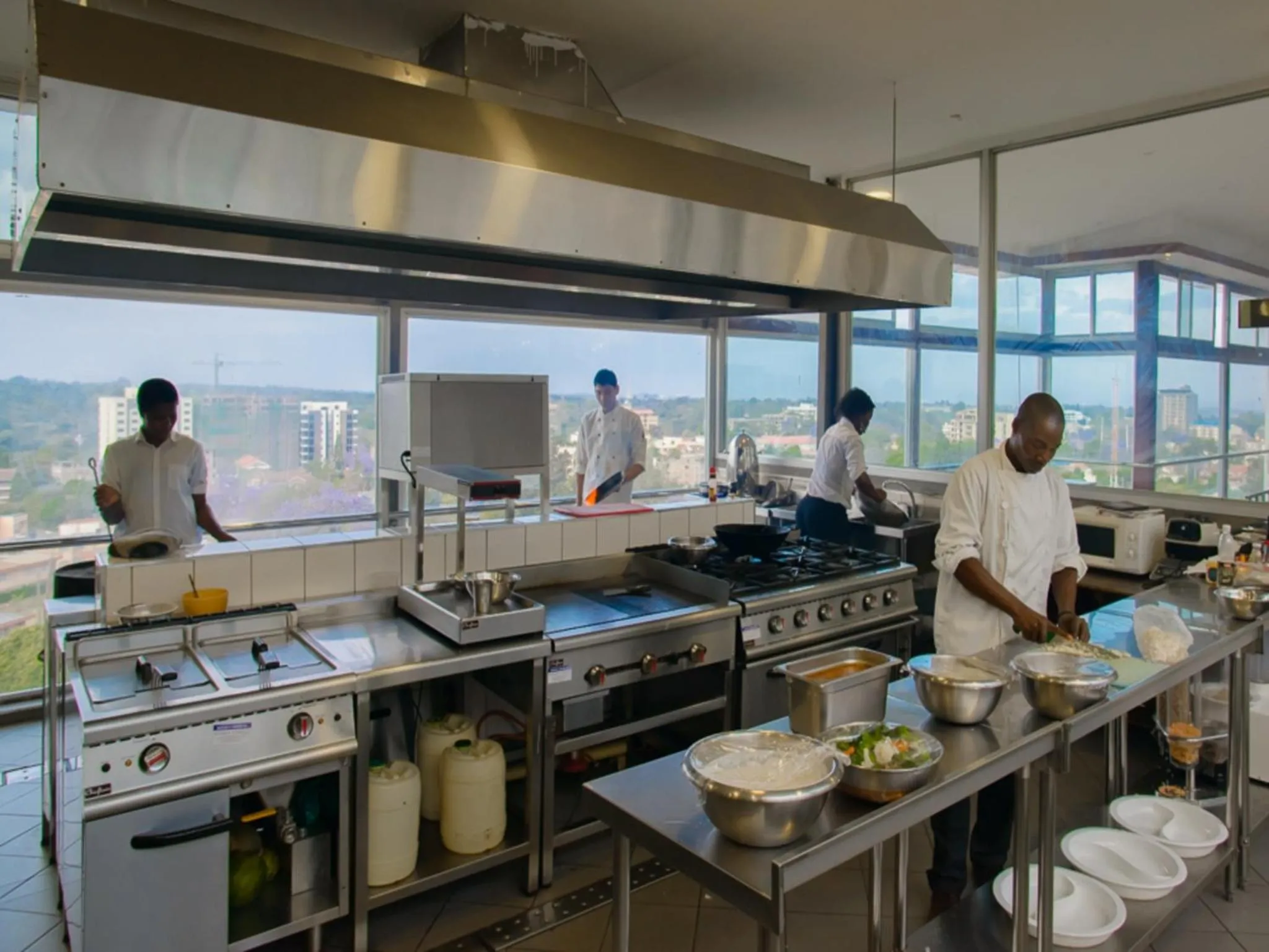 Food in Cloud Hotel & Suites