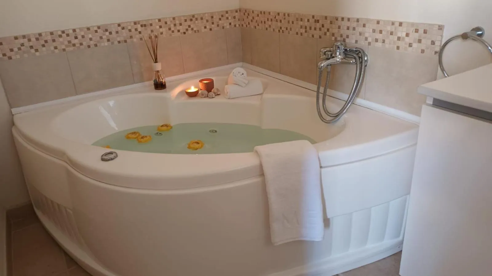 Hot Tub in Dimora Mazzini