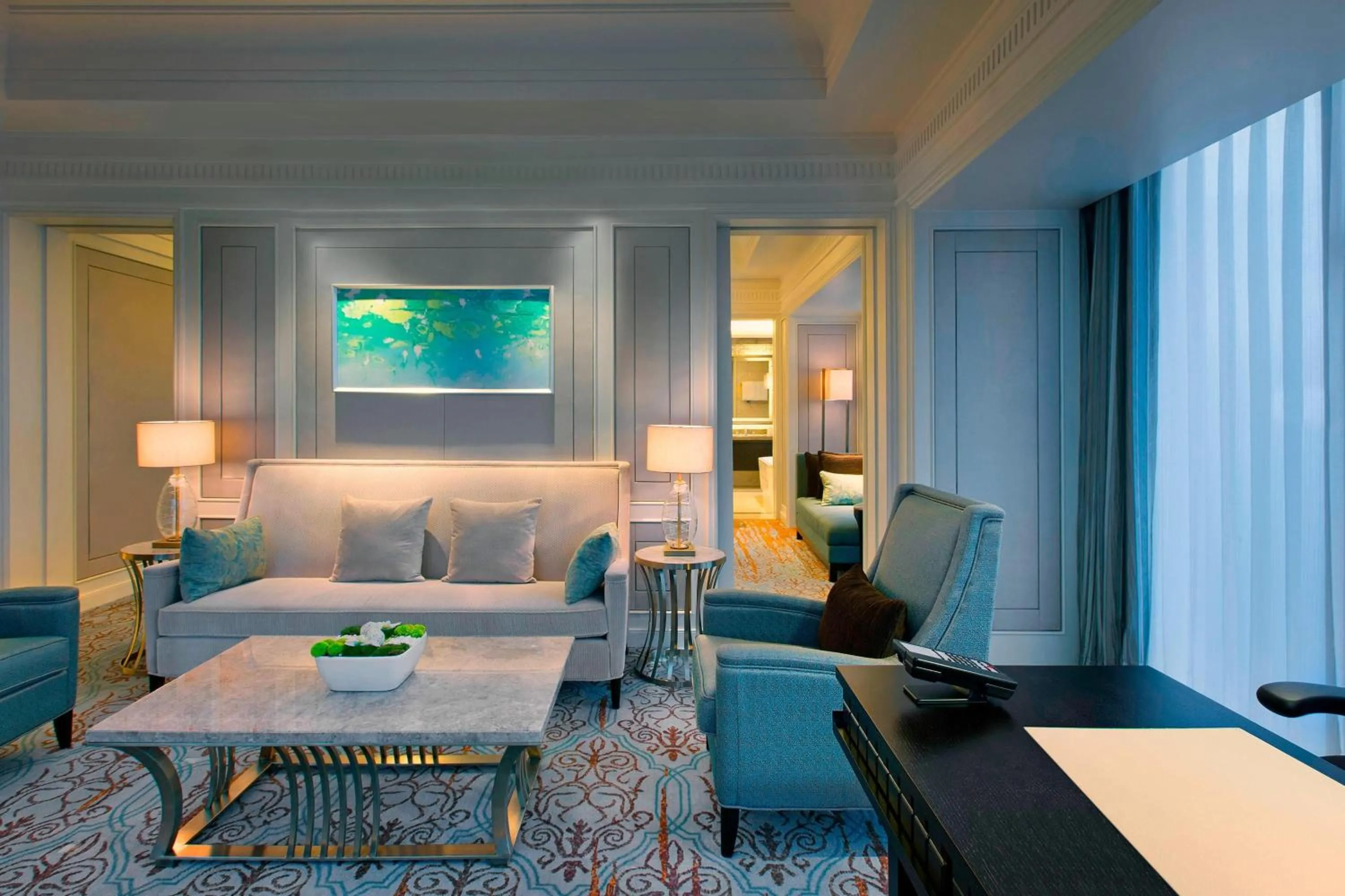 Living room, Bed in The Westin Qingdao - Instagrammable