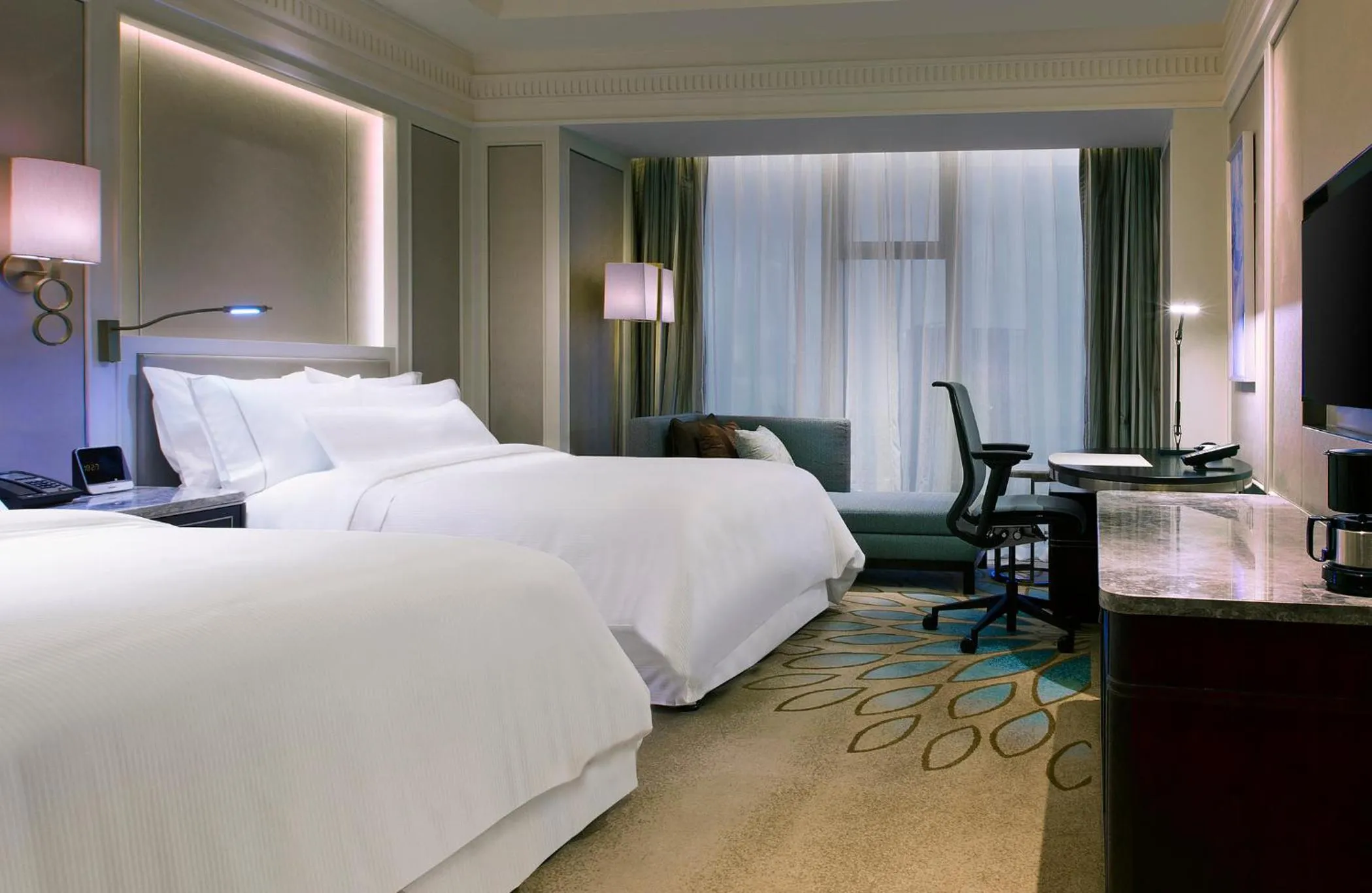 Bed in The Westin Qingdao - Instagrammable