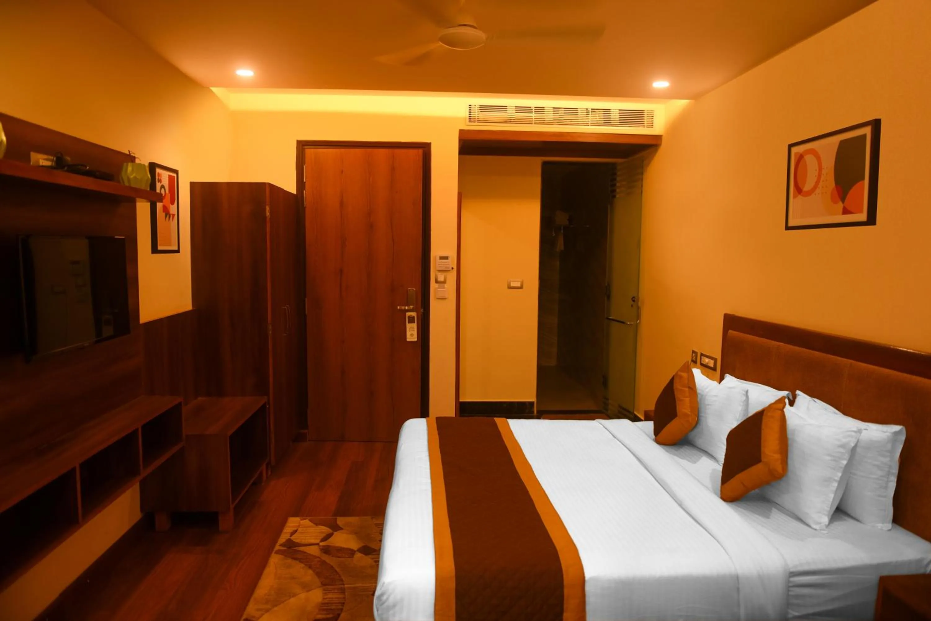 Bed in The Abhyudyam Ganga