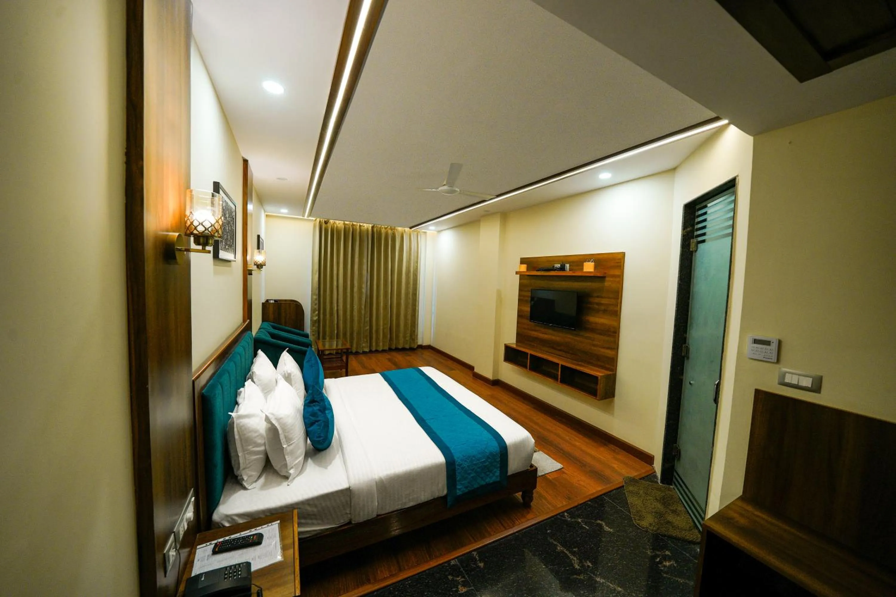Bed in The Abhyudyam Ganga