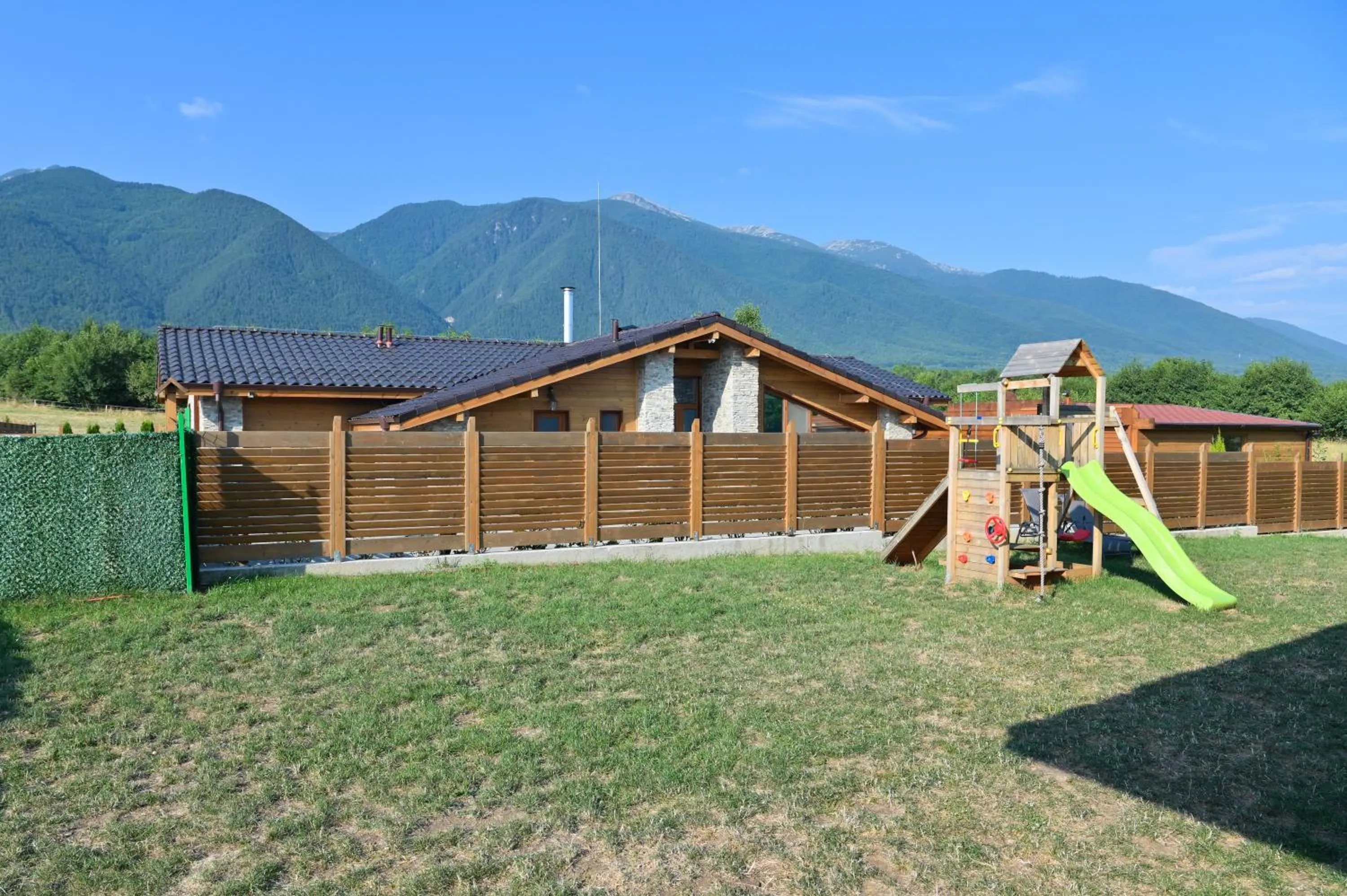 Children play ground in Villa Letizia & Raphael w Sauna near Pirin Golf Resort