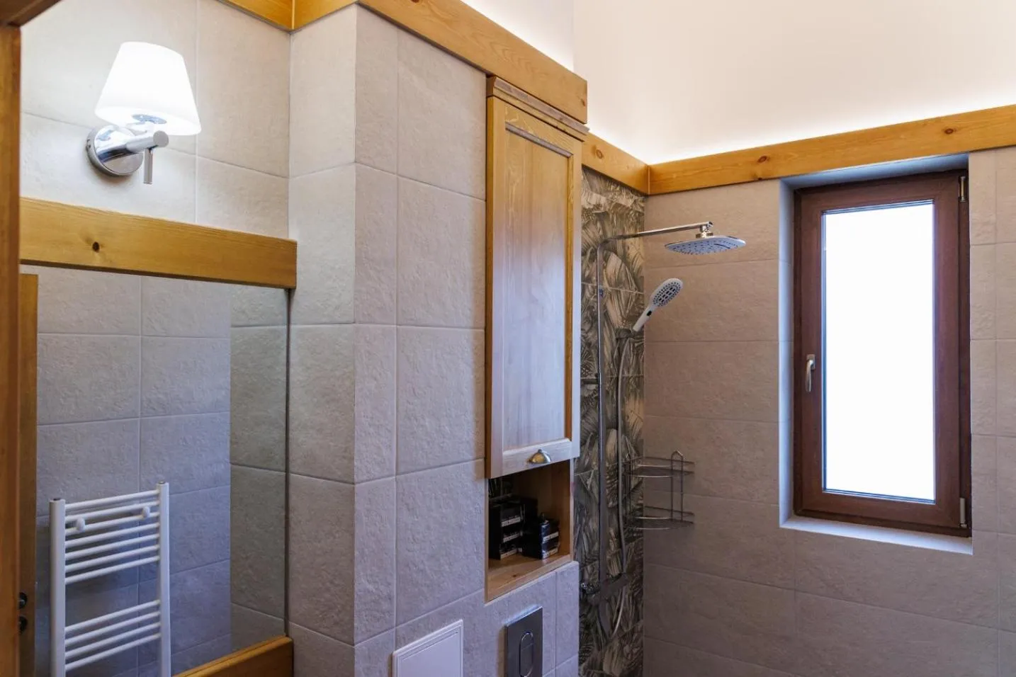 Shower in Villa Letizia & Raphael w Sauna near Pirin Golf Resort
