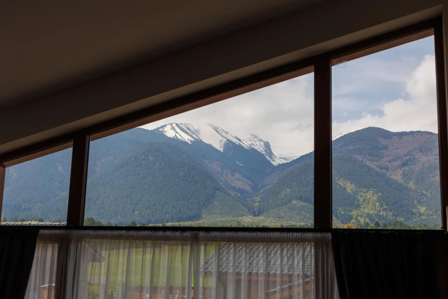 Natural landscape in Villa Letizia & Raphael w Sauna near Pirin Golf Resort