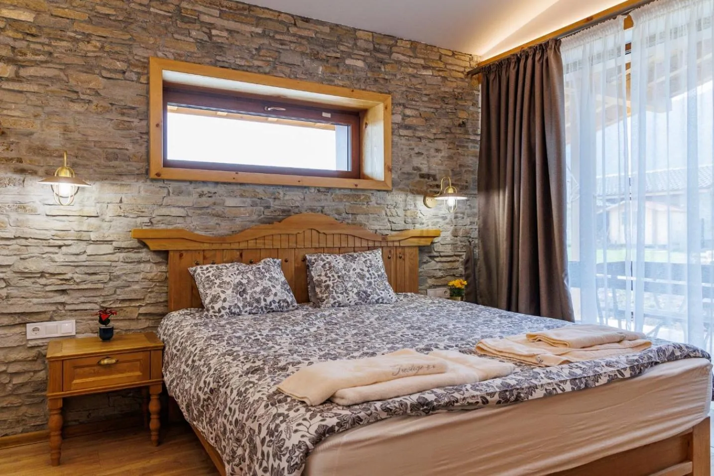 Bed in Villa Letizia & Raphael w Sauna near Pirin Golf Resort