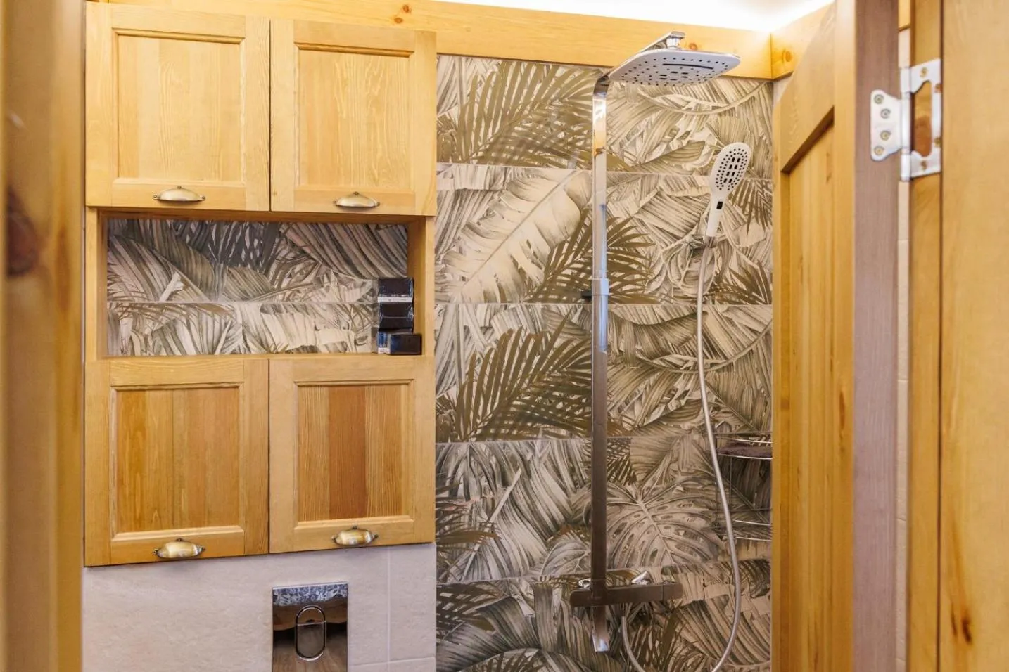 Shower in Villa Letizia & Raphael w Sauna near Pirin Golf Resort