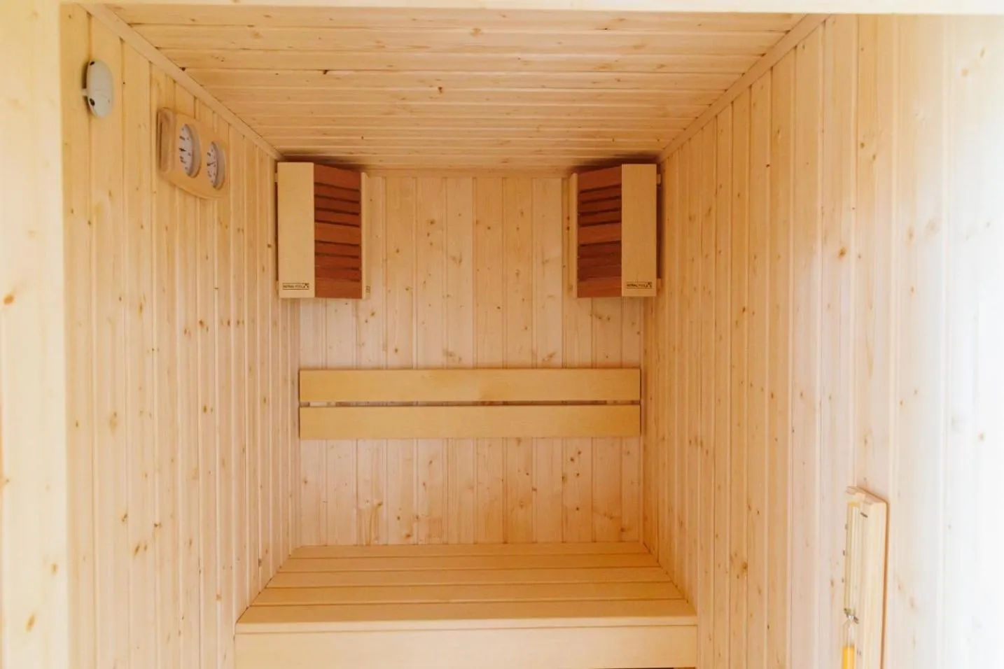 Sauna in Villa Letizia & Raphael w Sauna near Pirin Golf Resort