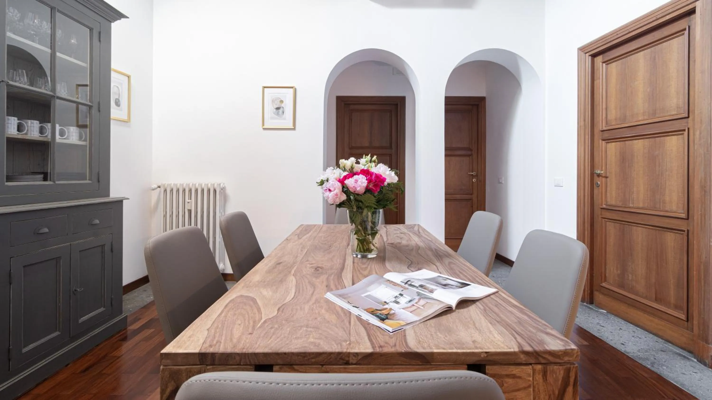 Dining area in Italianway Collection - Barberini Elegantia Apartments Roma