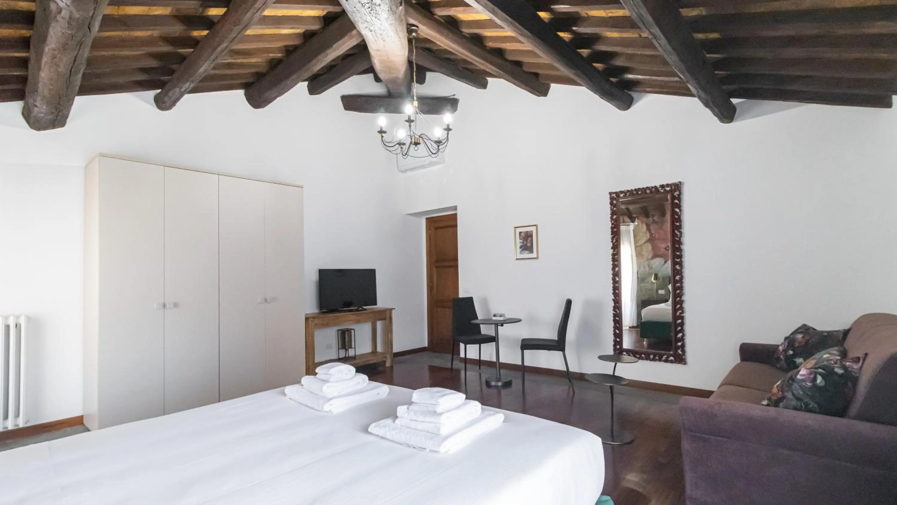 Italianway Collection - Barberini Elegantia Apartments Roma