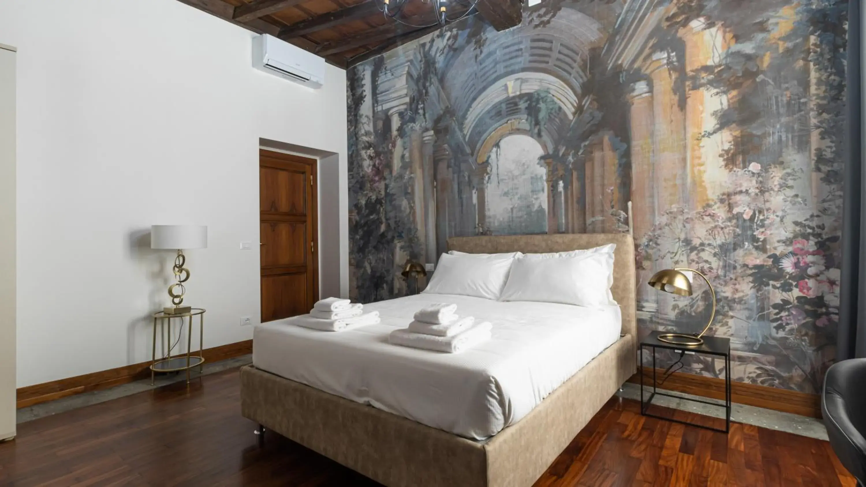 Two-Bedroom Apartment in Italianway Collection - Barberini Elegantia Apartments Roma Two-Bedroom Apartment in Italianway Collection - Barberini Elegantia Apartments Roma