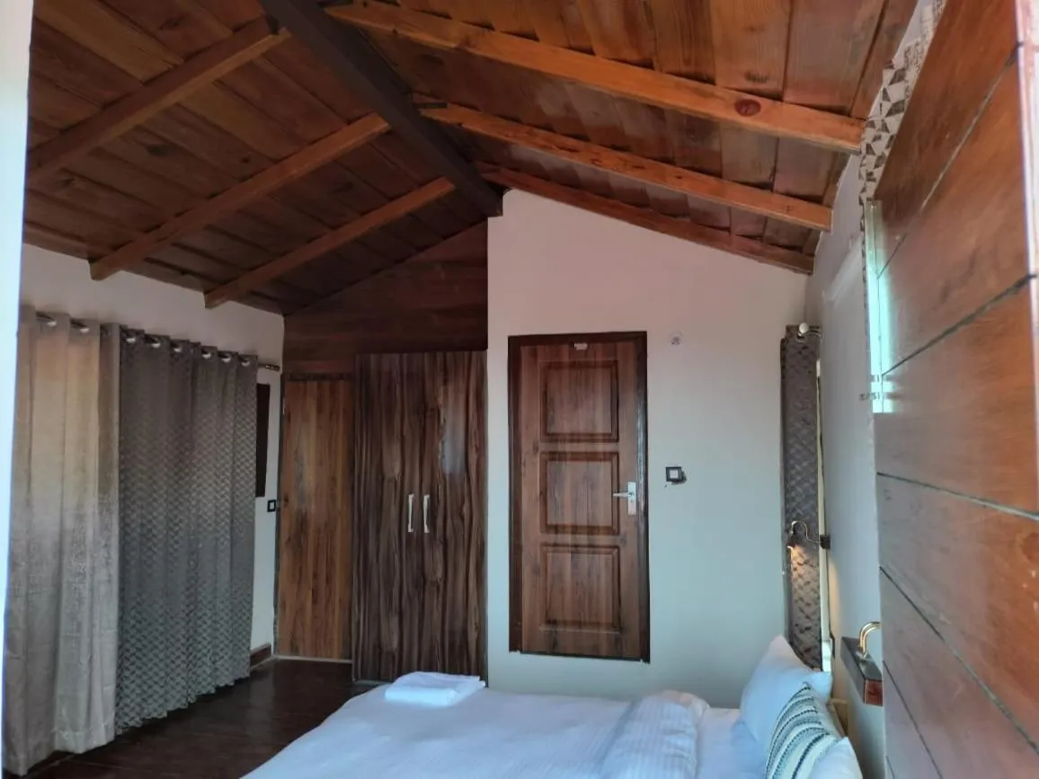 Bed in The Frostwood Resort