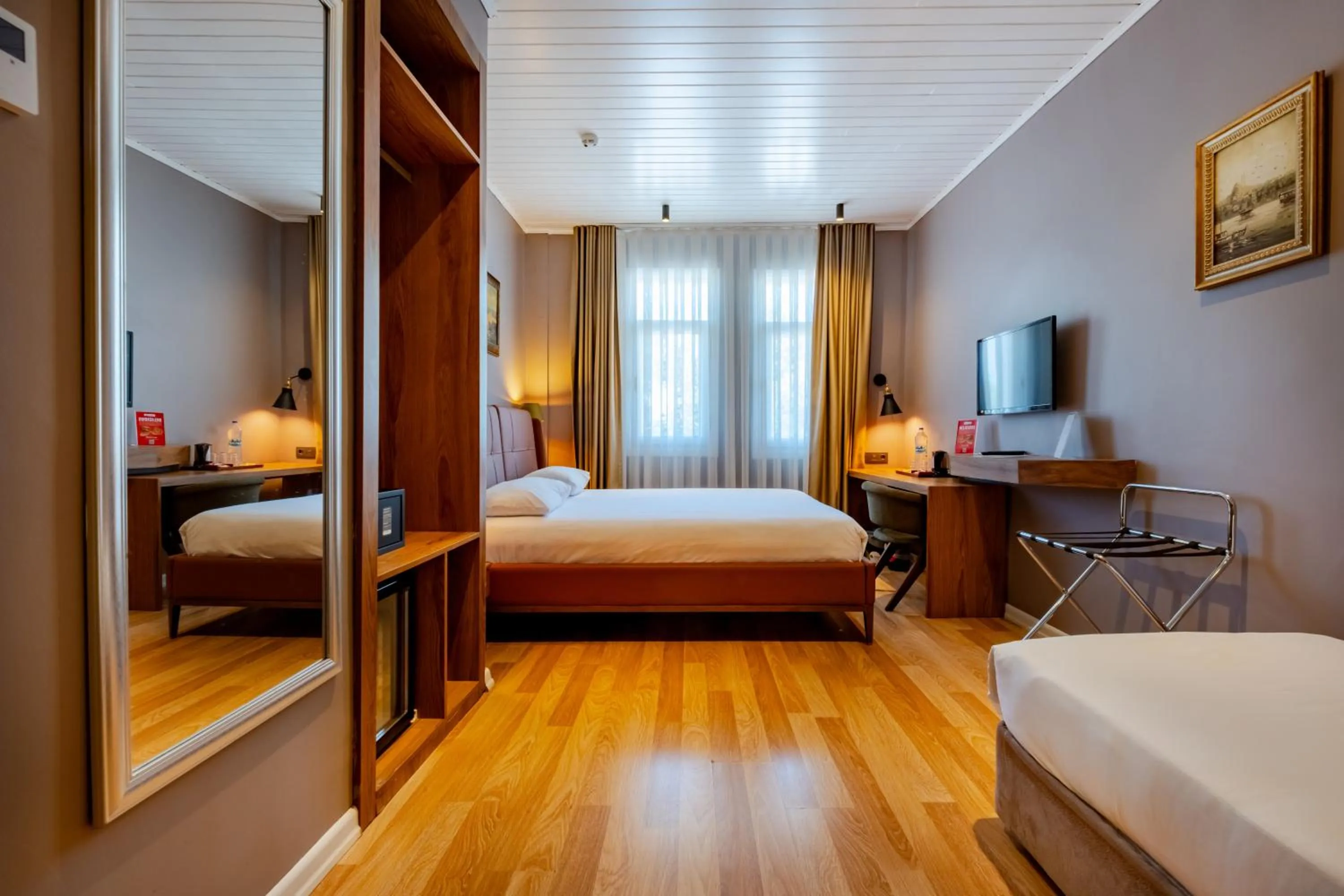 Bedroom, Bed in Armagrandi Spina Hotel-Special Category