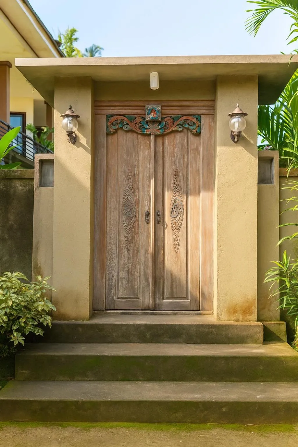 Facade/entrance in Dede Cottage Ubud
