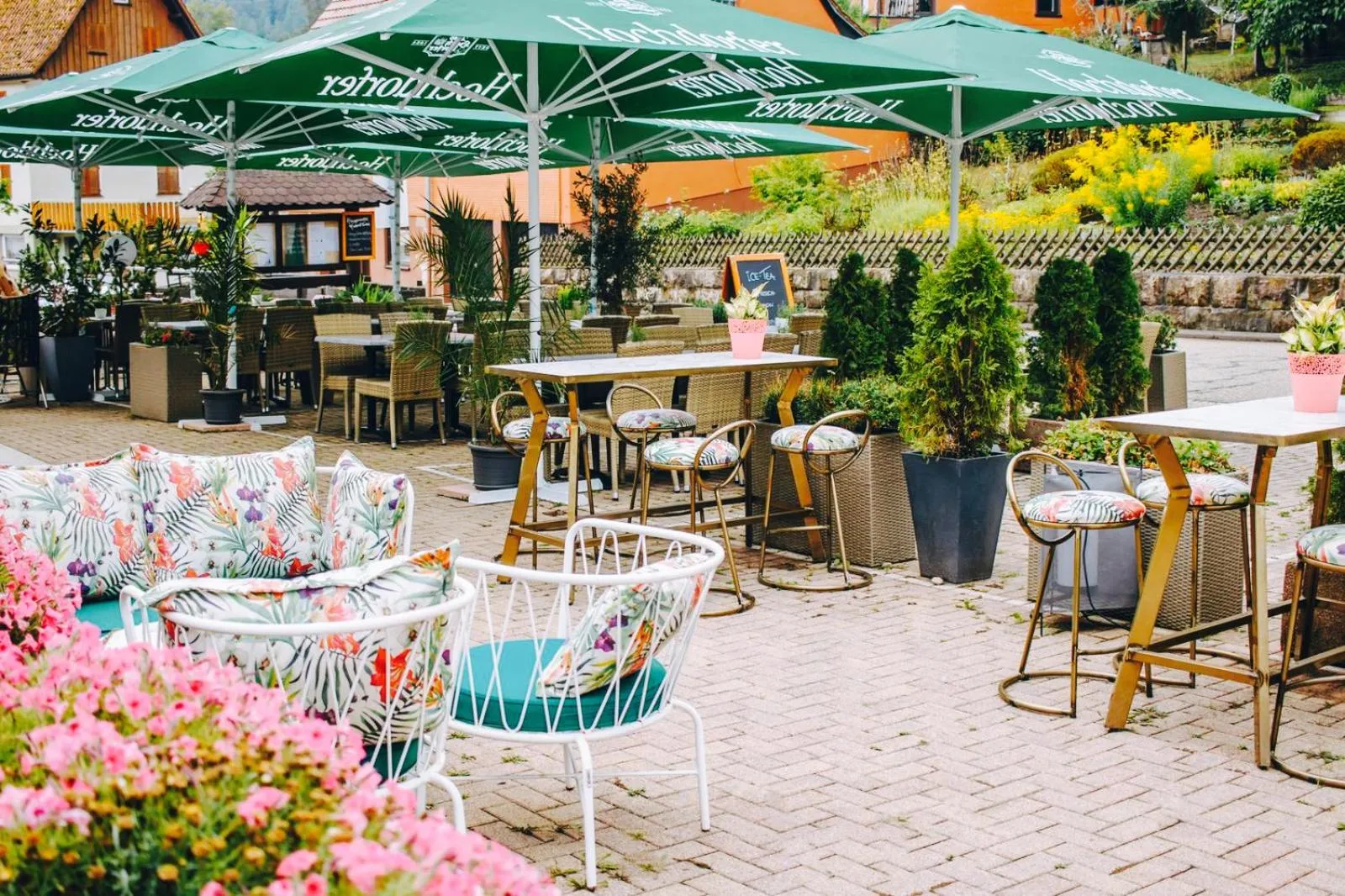 Balcony/Terrace in Hotel & Restaurant Olio é Pane ENZKLÖSTERLE