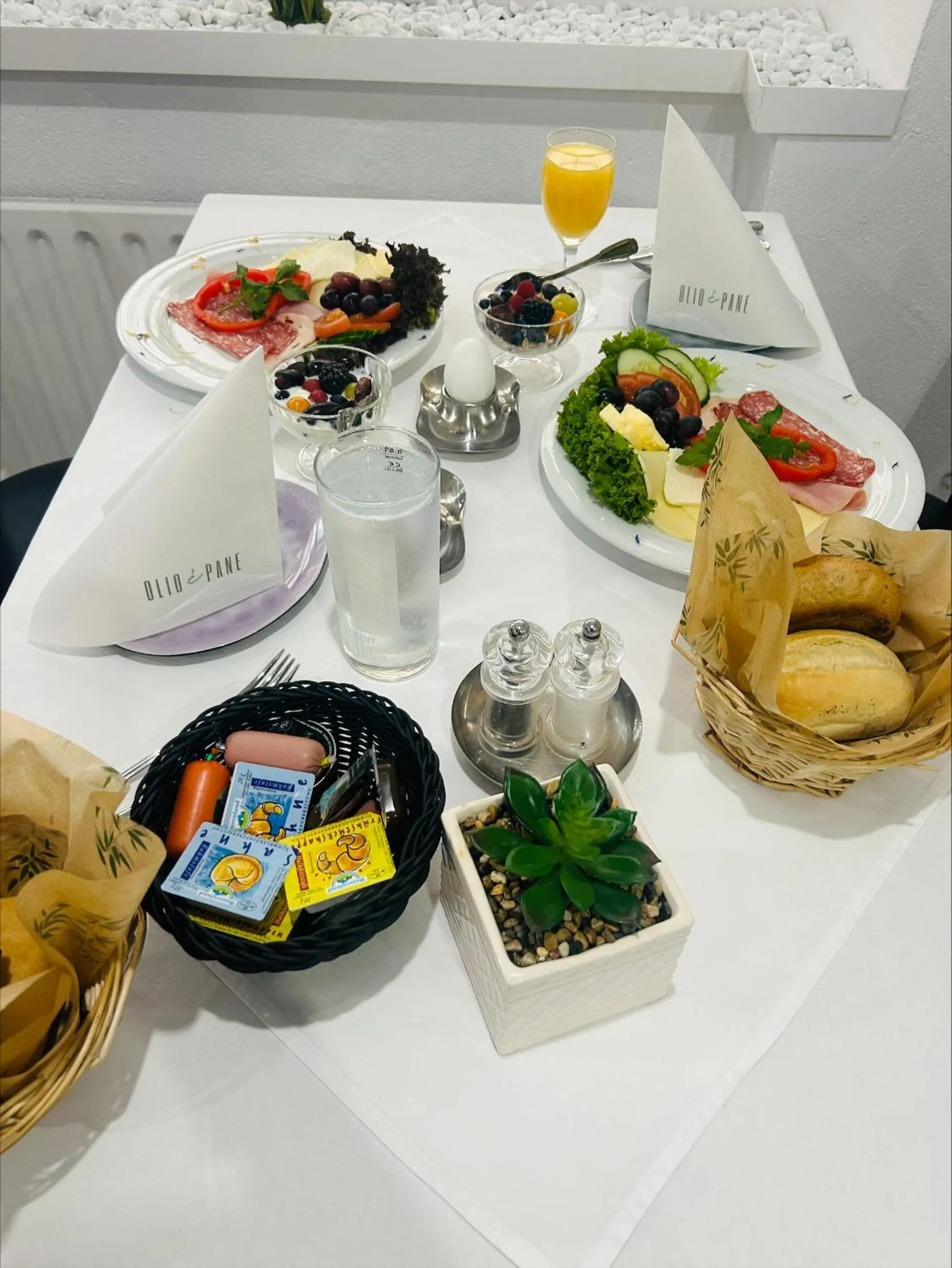 Breakfast in Hotel & Restaurant Olio é Pane ENZKLÖSTERLE