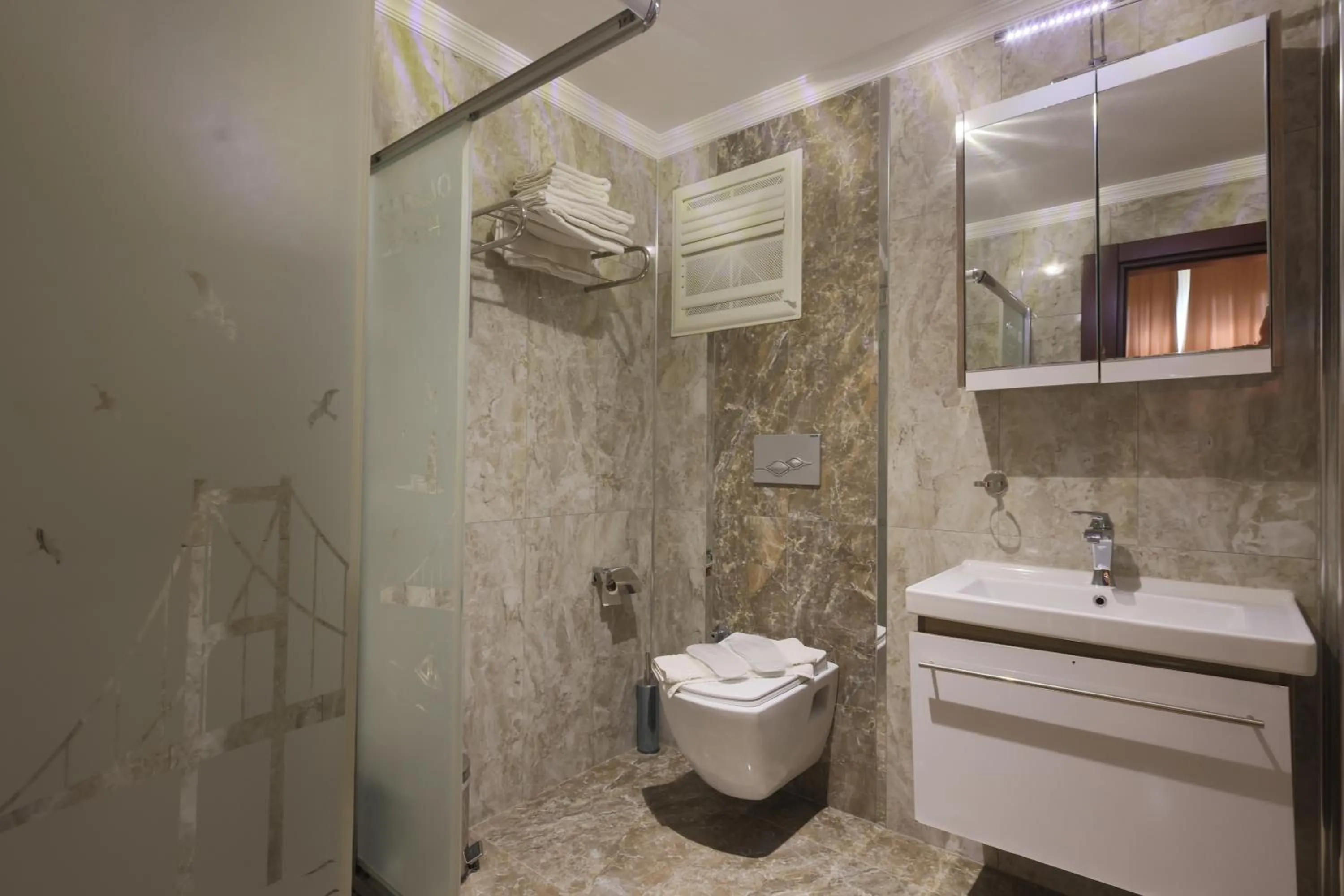 Shower in Olimpic Hotel