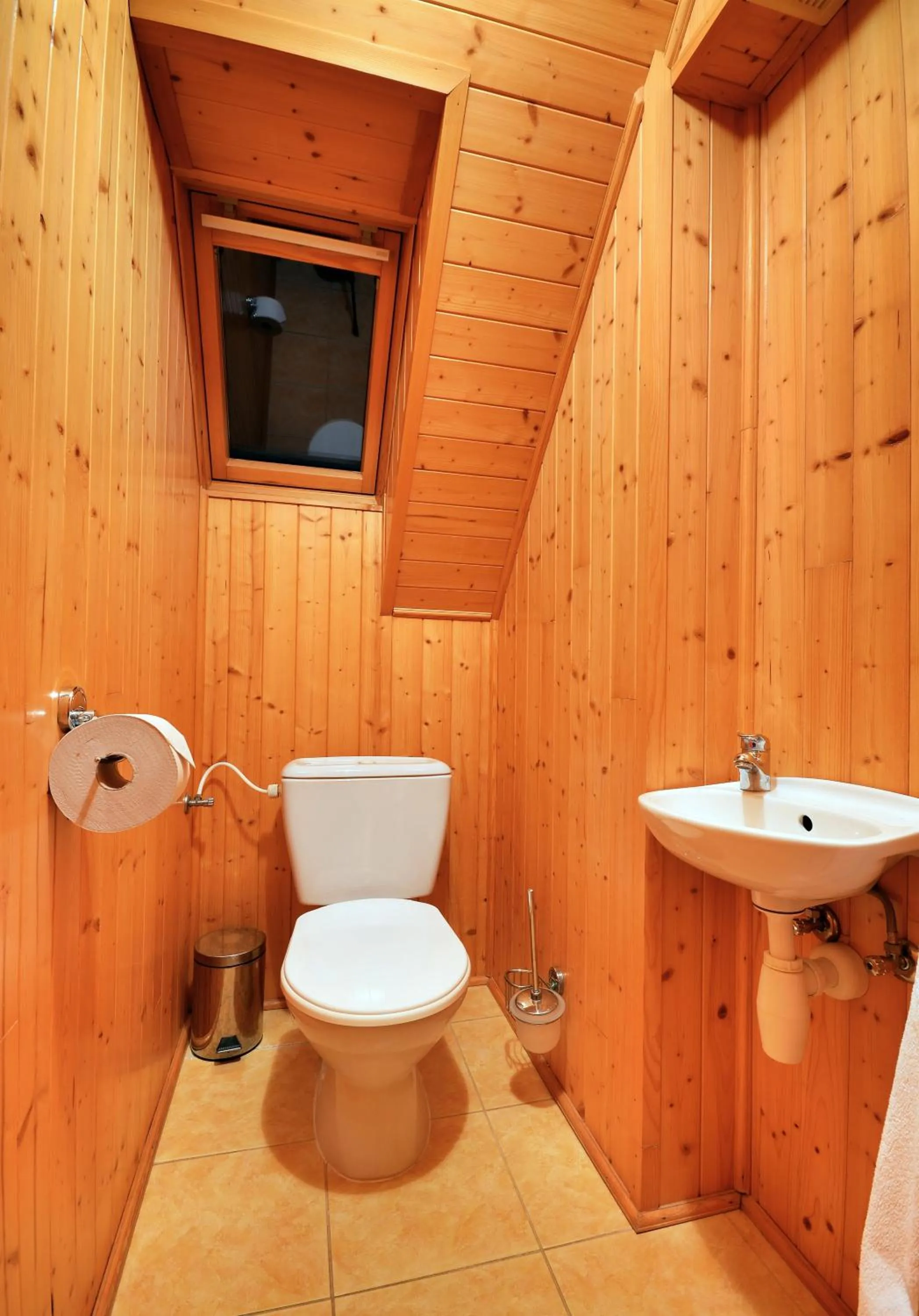 Toilet in Apartmány U Žaloudků