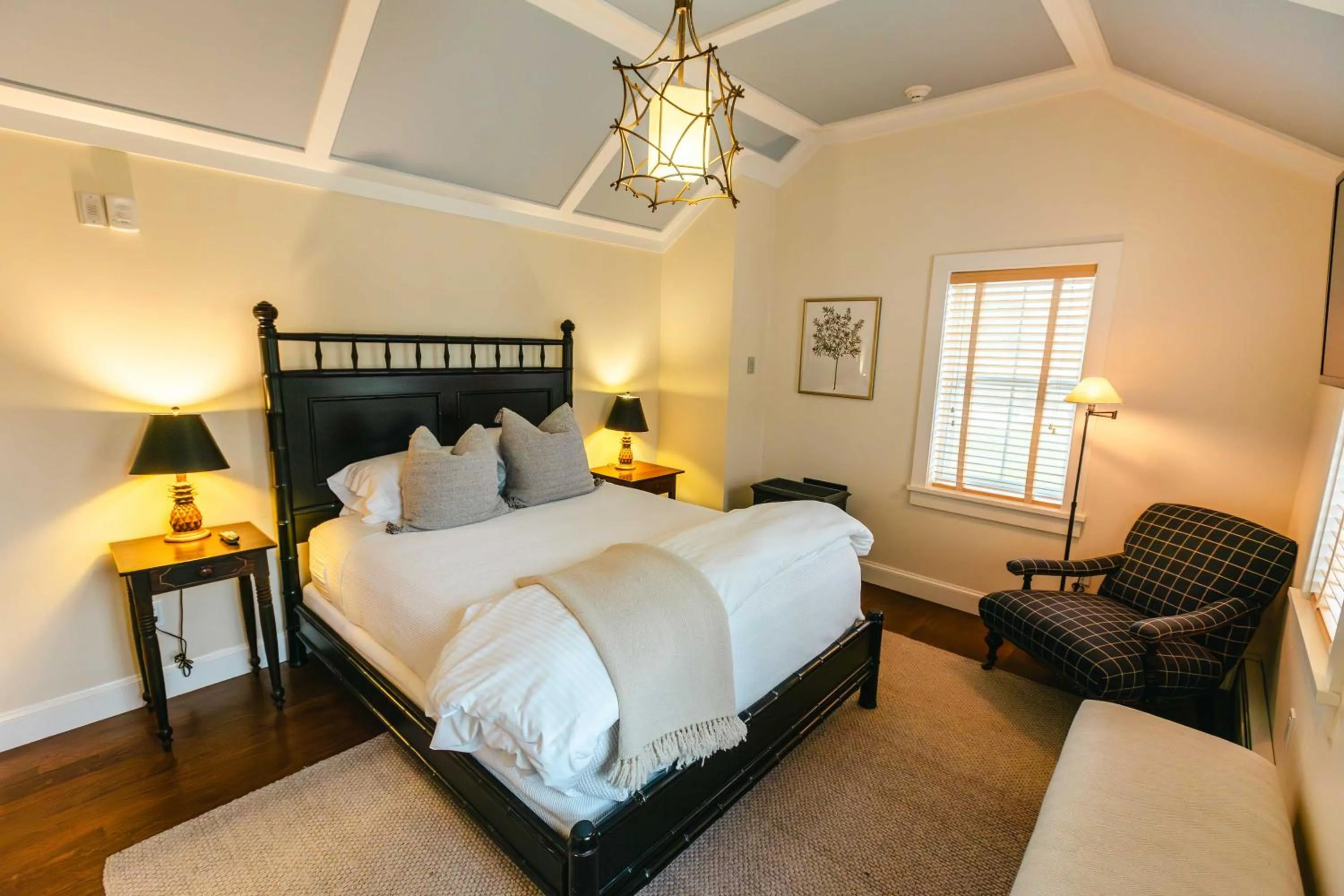 Bedroom, Bed in Hill Farm Inn - Manchester