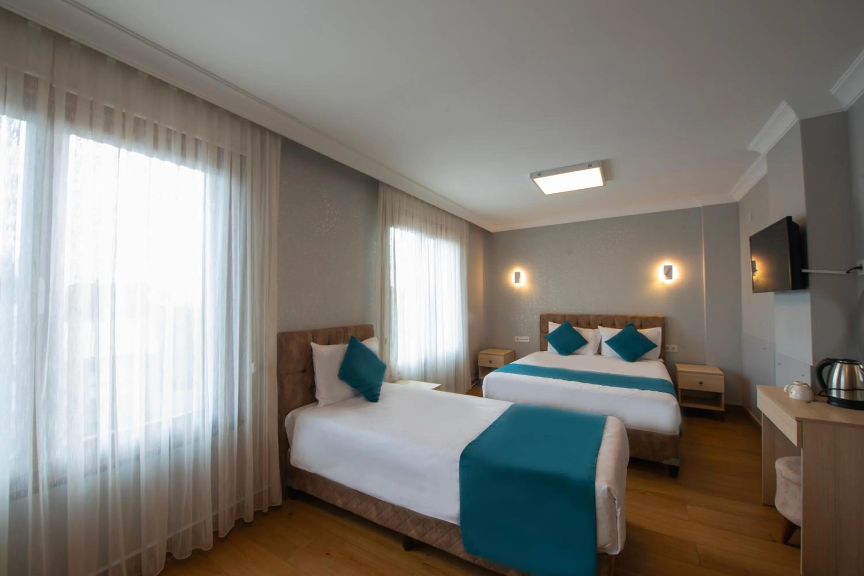 Photo of the whole room, Bed in Sur Hotel Sultanahmet