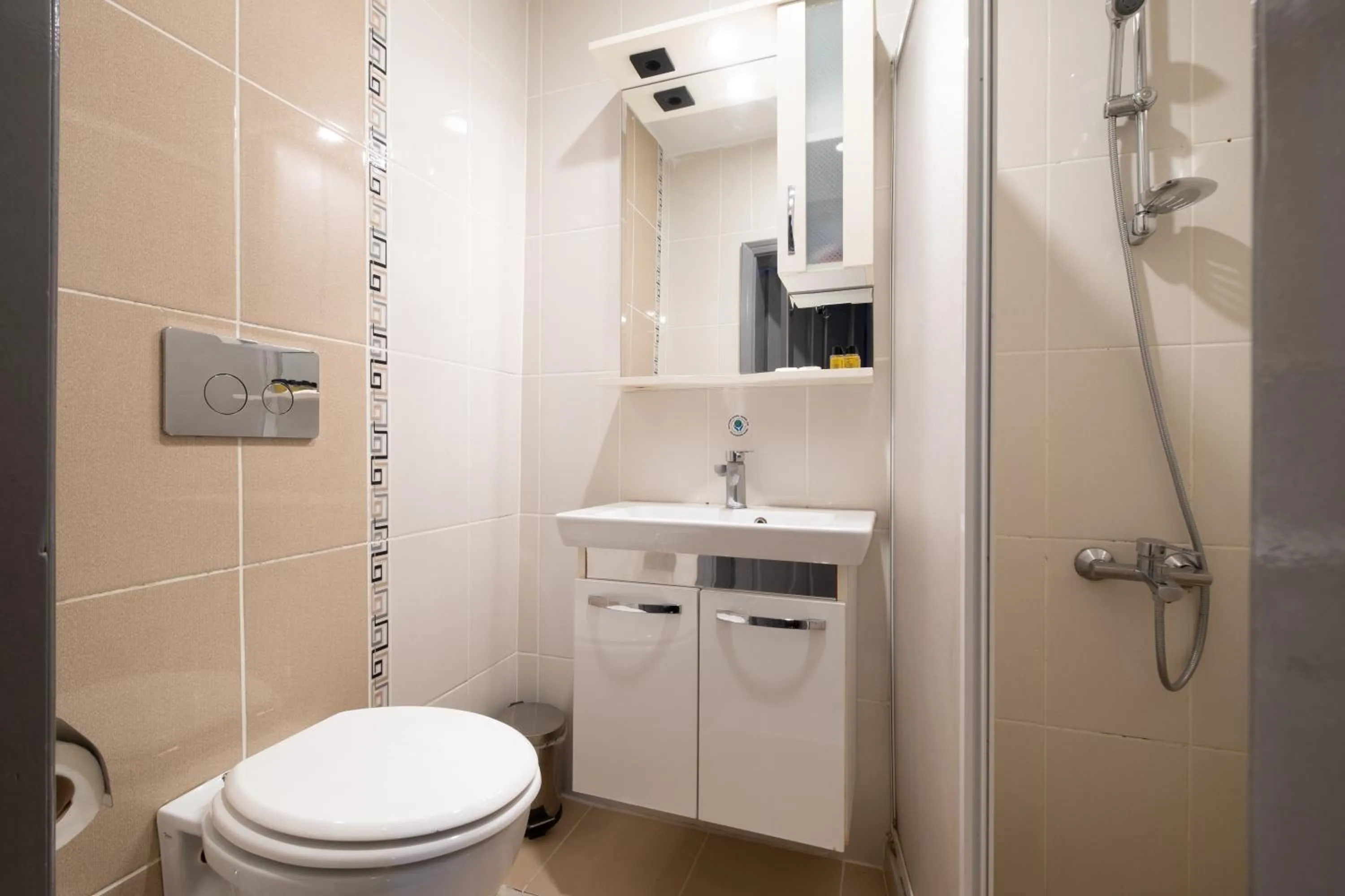 Shower in Sur Hotel Sultanahmet